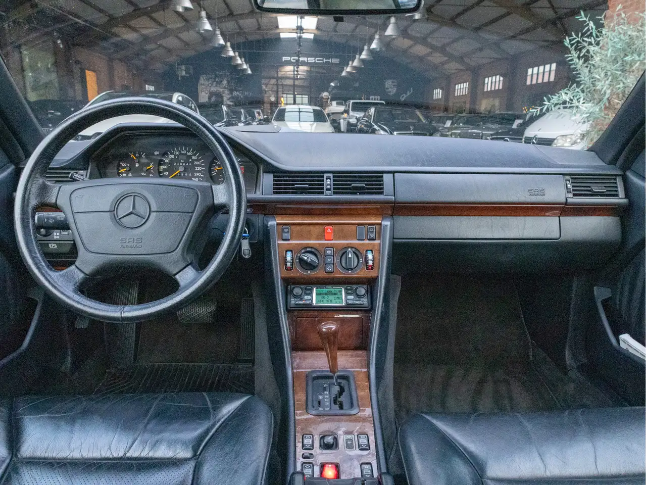 Mercedes-Benz CE 300 300 24-v W124, foto 3