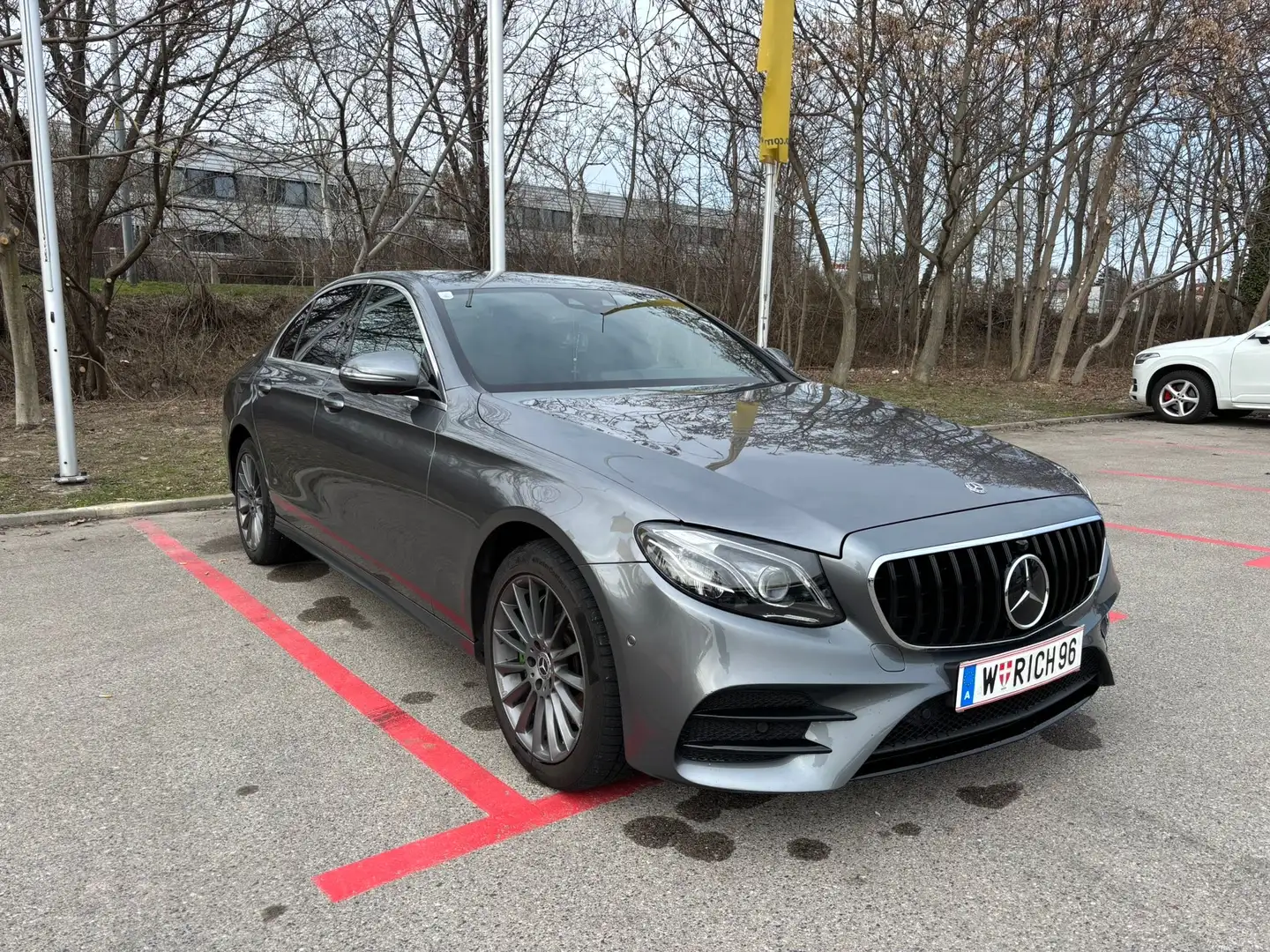 Mercedes-Benz E 220 d 4MATIC Austria Edition Aut. - 2