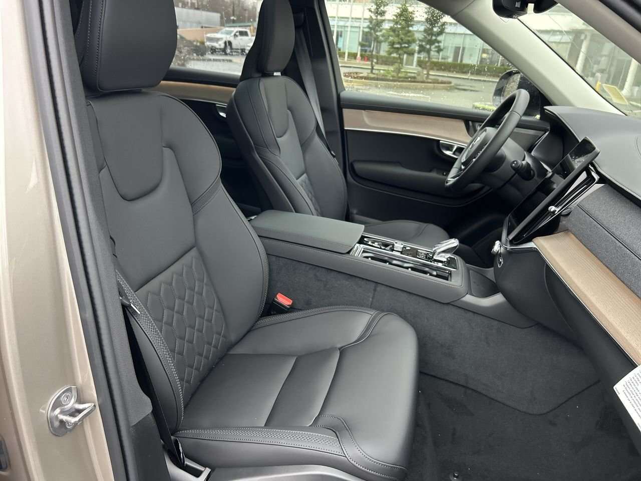 2026 Volvo XC90 Plus 7-Seater (Dark Theme) Rear Camera Washer | Ha thumb 33