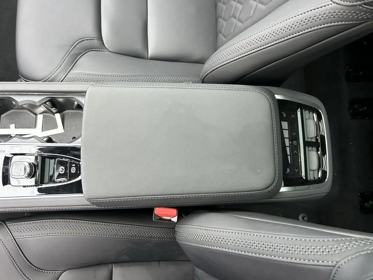 Volvo XC90 снимка Volvo XC90