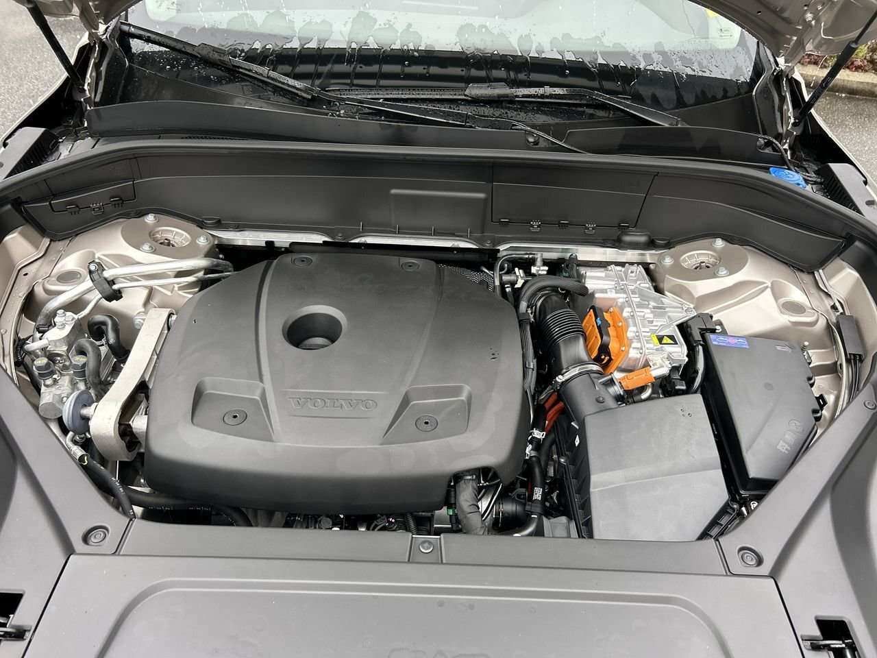 2026 Volvo XC90 Plus 7-Seater (Dark Theme) Rear Camera Washer | Ha thumb 34