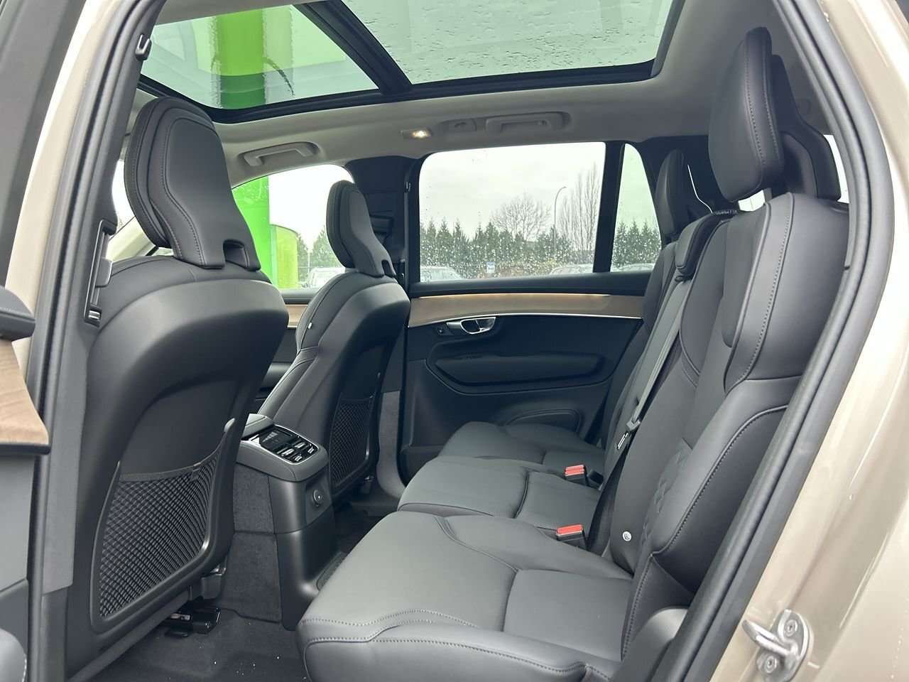 2026 Volvo XC90 Plus 7-Seater (Dark Theme) Rear Camera Washer | Ha thumb 31