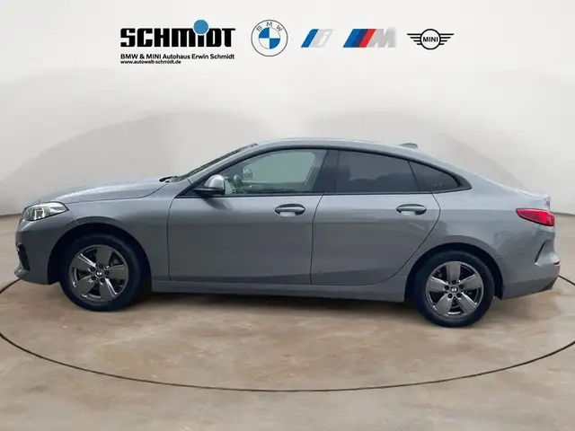 BMW 2 Series view 4