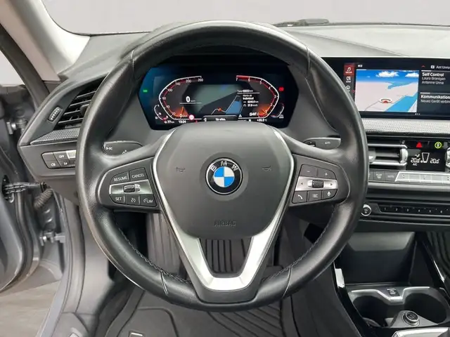 BMW 2 Series view 15
