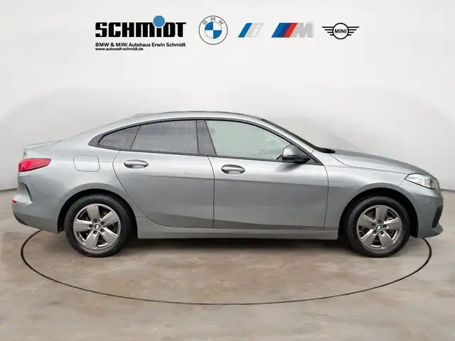 BMW 2 Series view 8