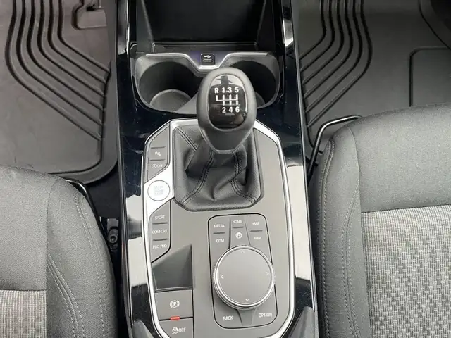 BMW 2 Series view 13