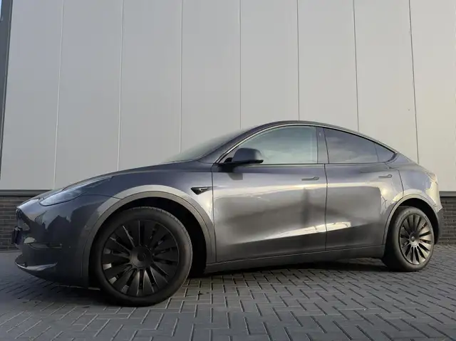 Tesla Model Y Long Range AWD 75 kWh SOH 92%