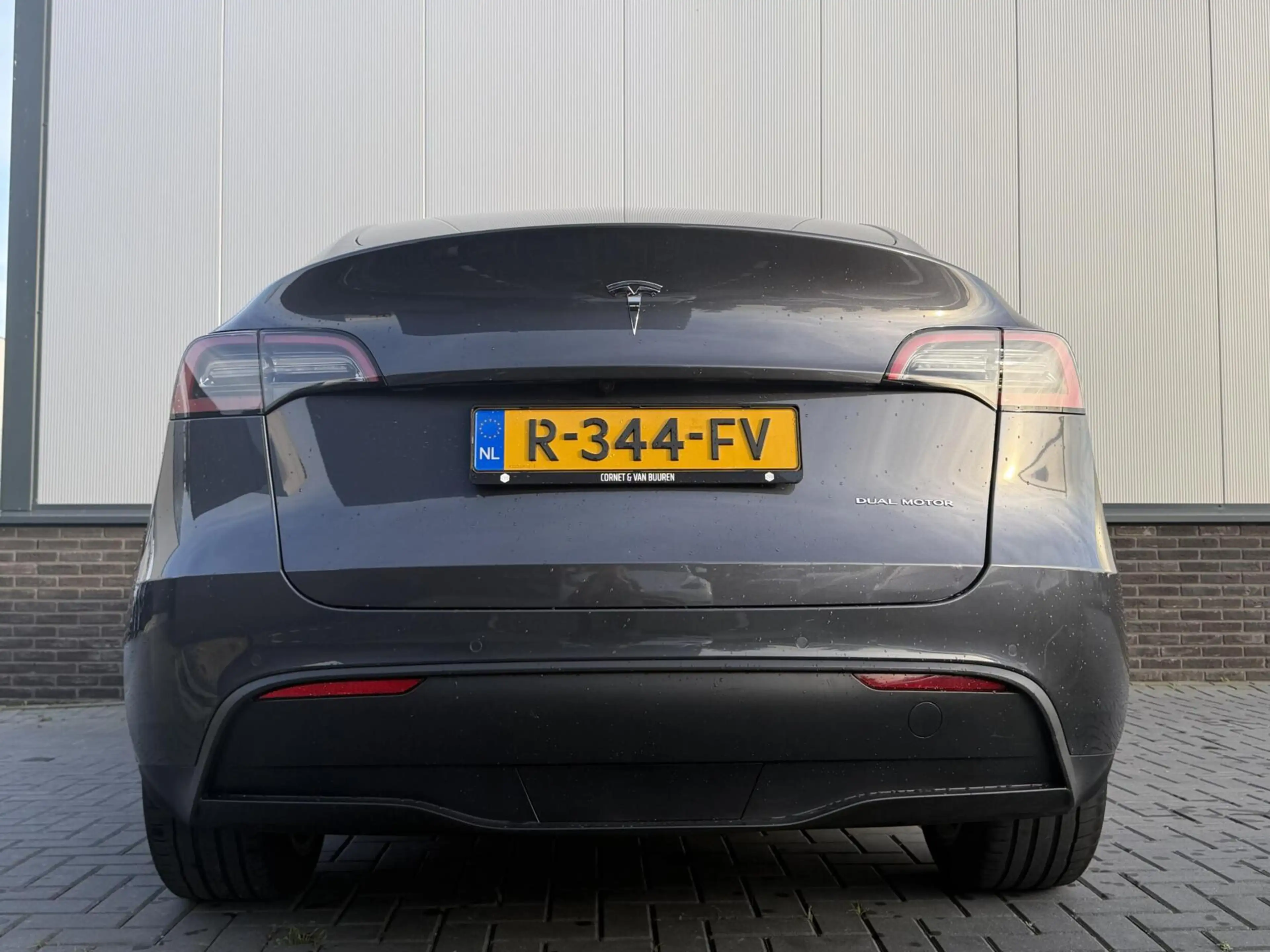 Tesla Model Y Long Range AWD 75 kWh SOH 92% — photo 8