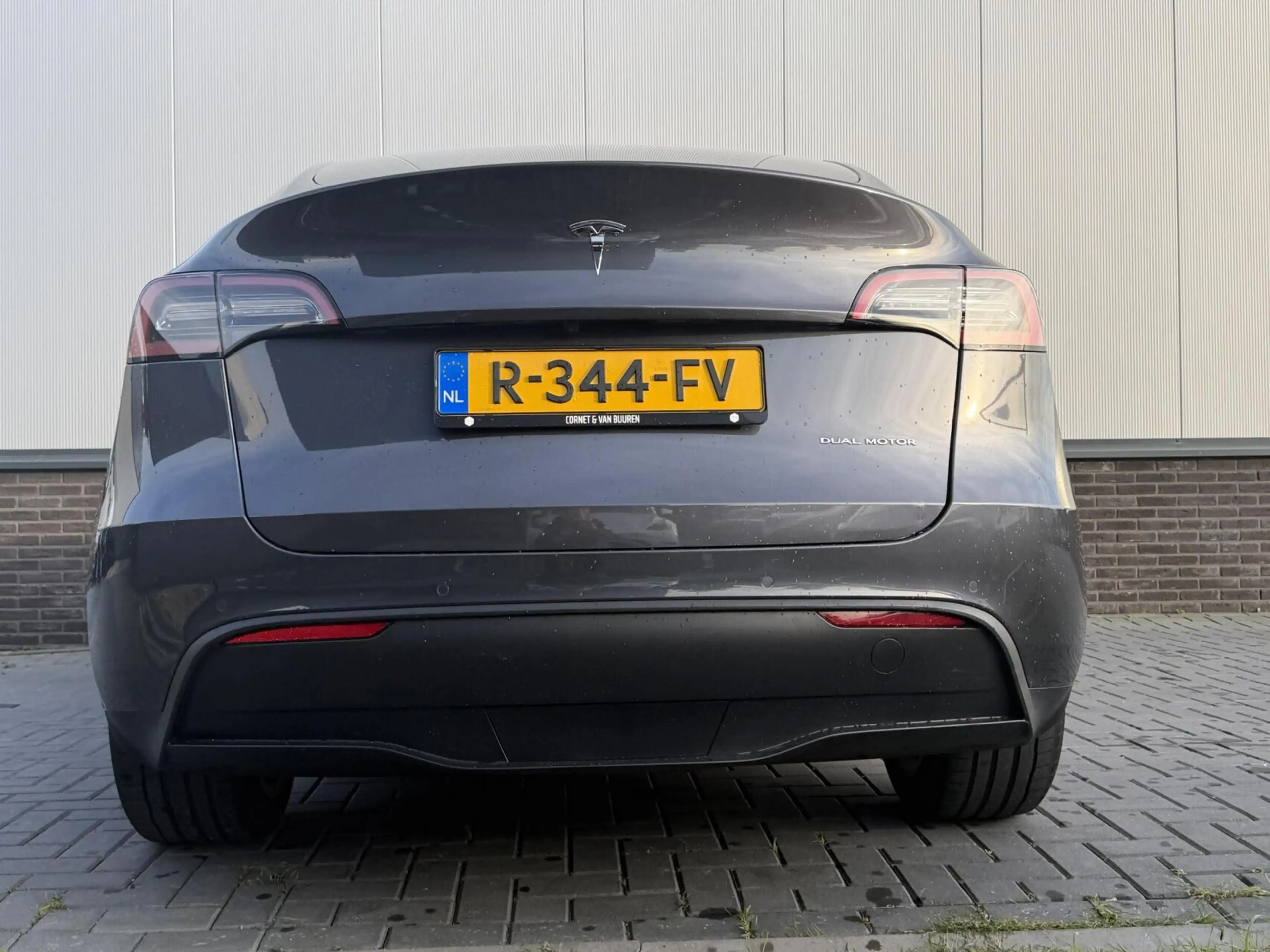Tesla Model Y Long Range AWD 75 kWh SOH 92% — photo 9