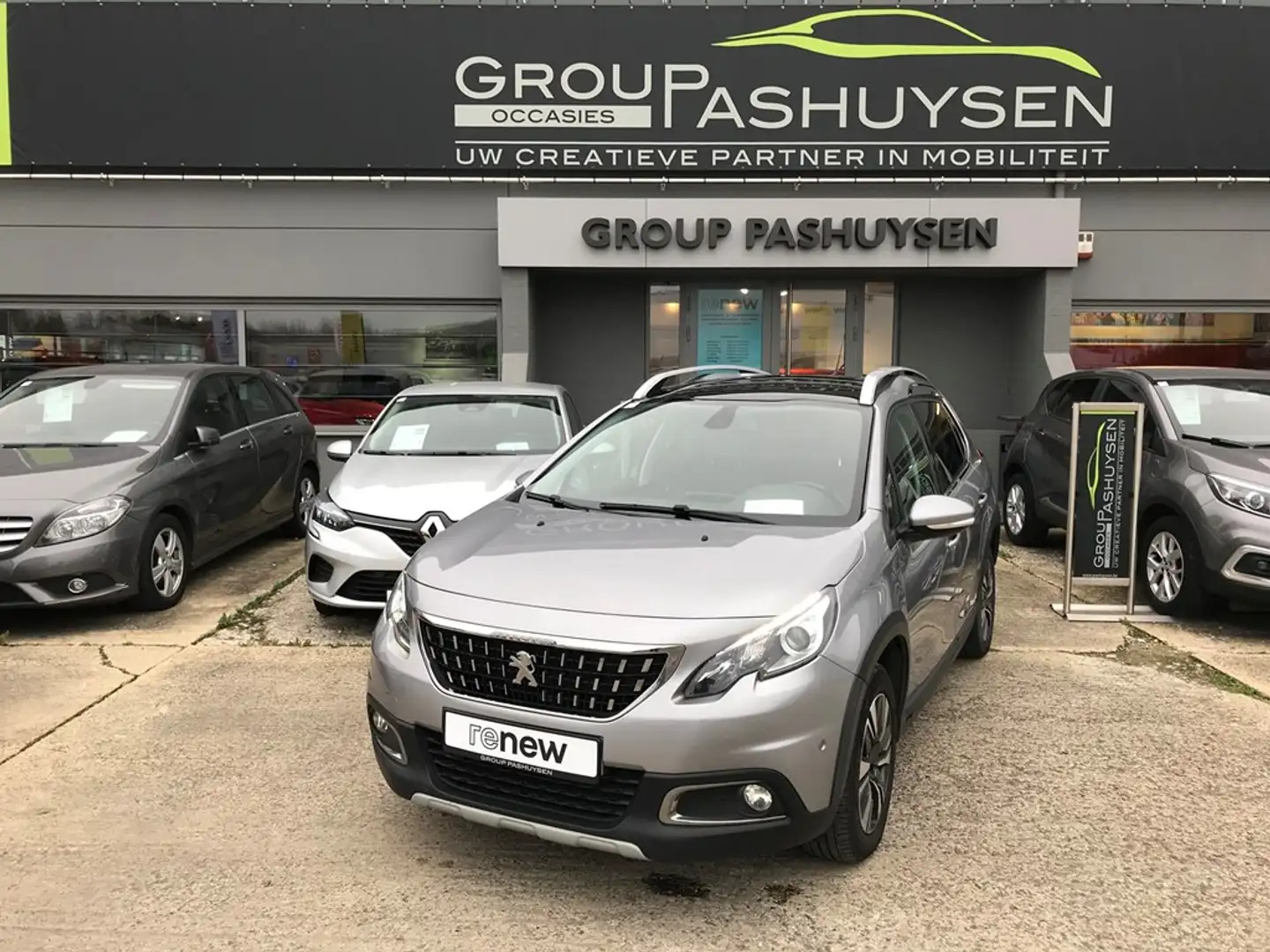Peugeot 2008 Puretech Allure 1.2CC 110PK Gris - 1