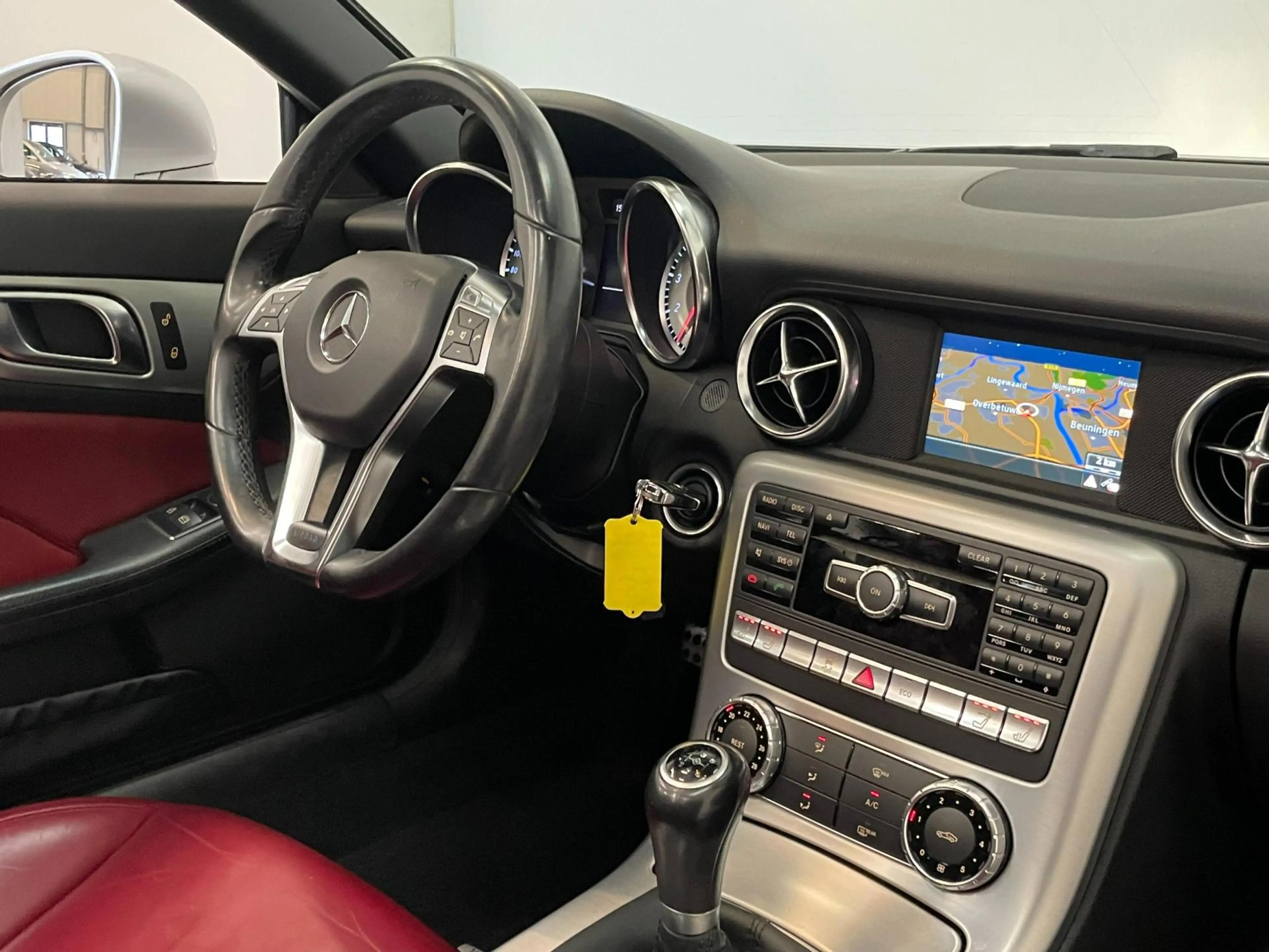 Mercedes-Benz SLK 200 NL-auto / Pano / Airscarf / Leder / Stoelverwarmin — photo 7