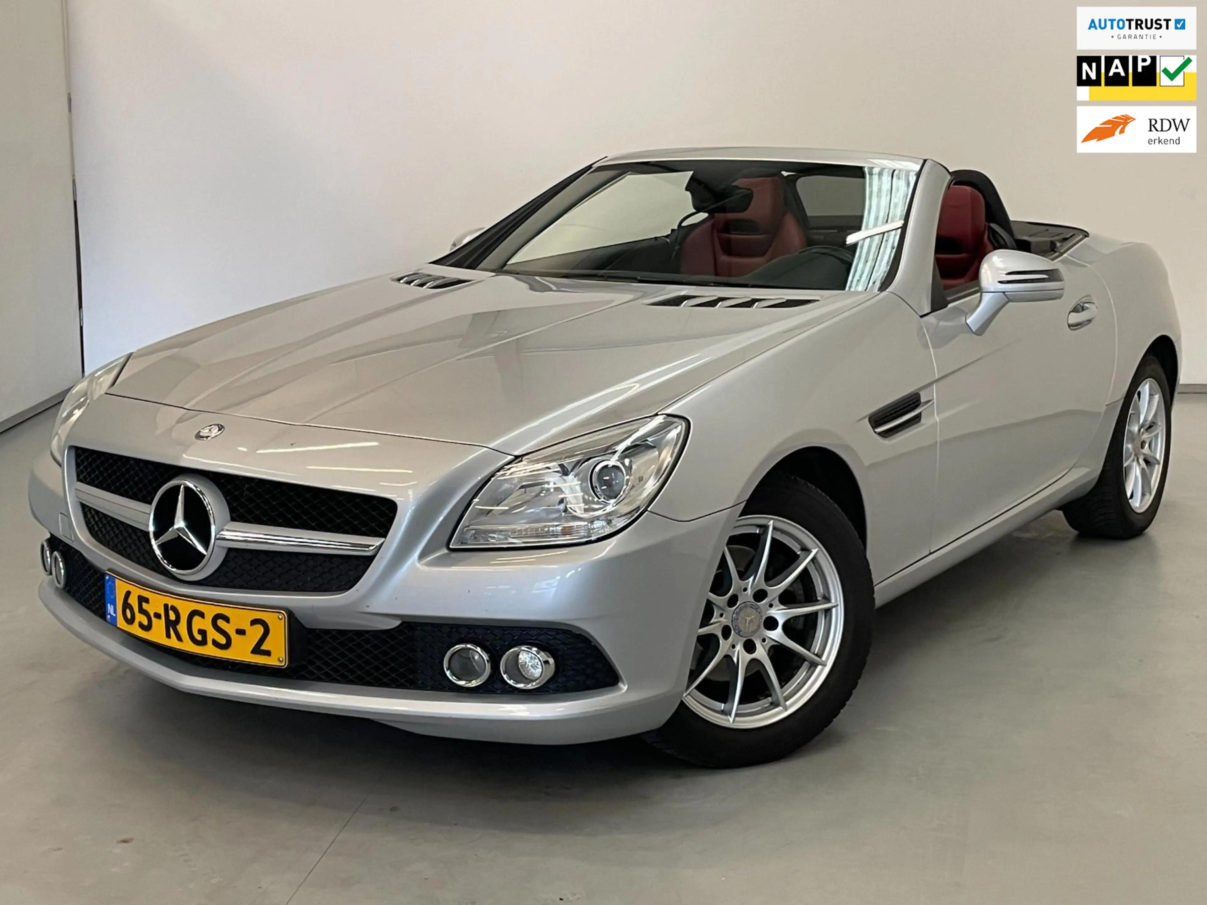 Mercedes-Benz SLK 200 NL-auto / Pano / Airscarf / Leder / Stoelverwarmin