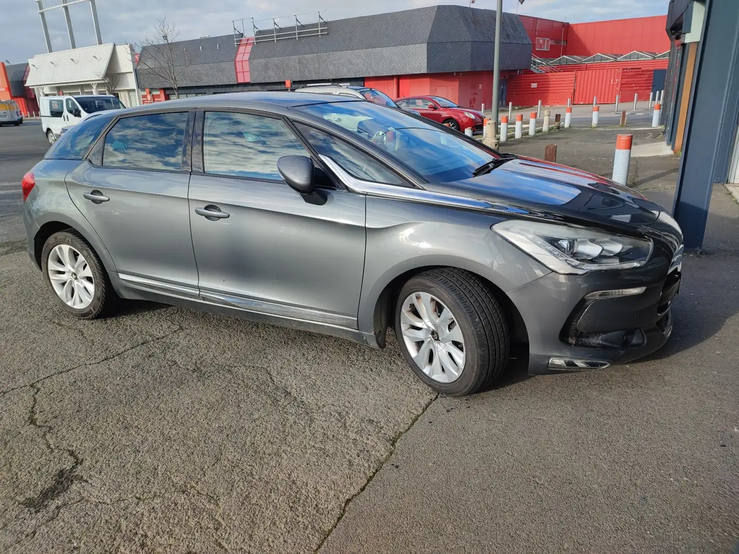 Citroen DS5 HDi 160 Sport Chic - 1