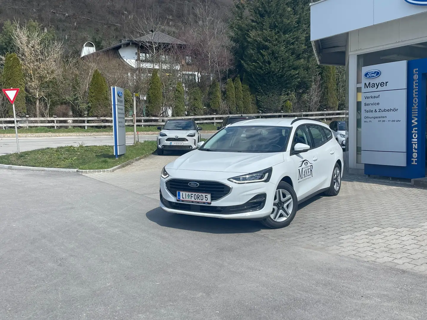 Ford Focus Turnier 1,5 EcoBlue Cool Bianco - 1