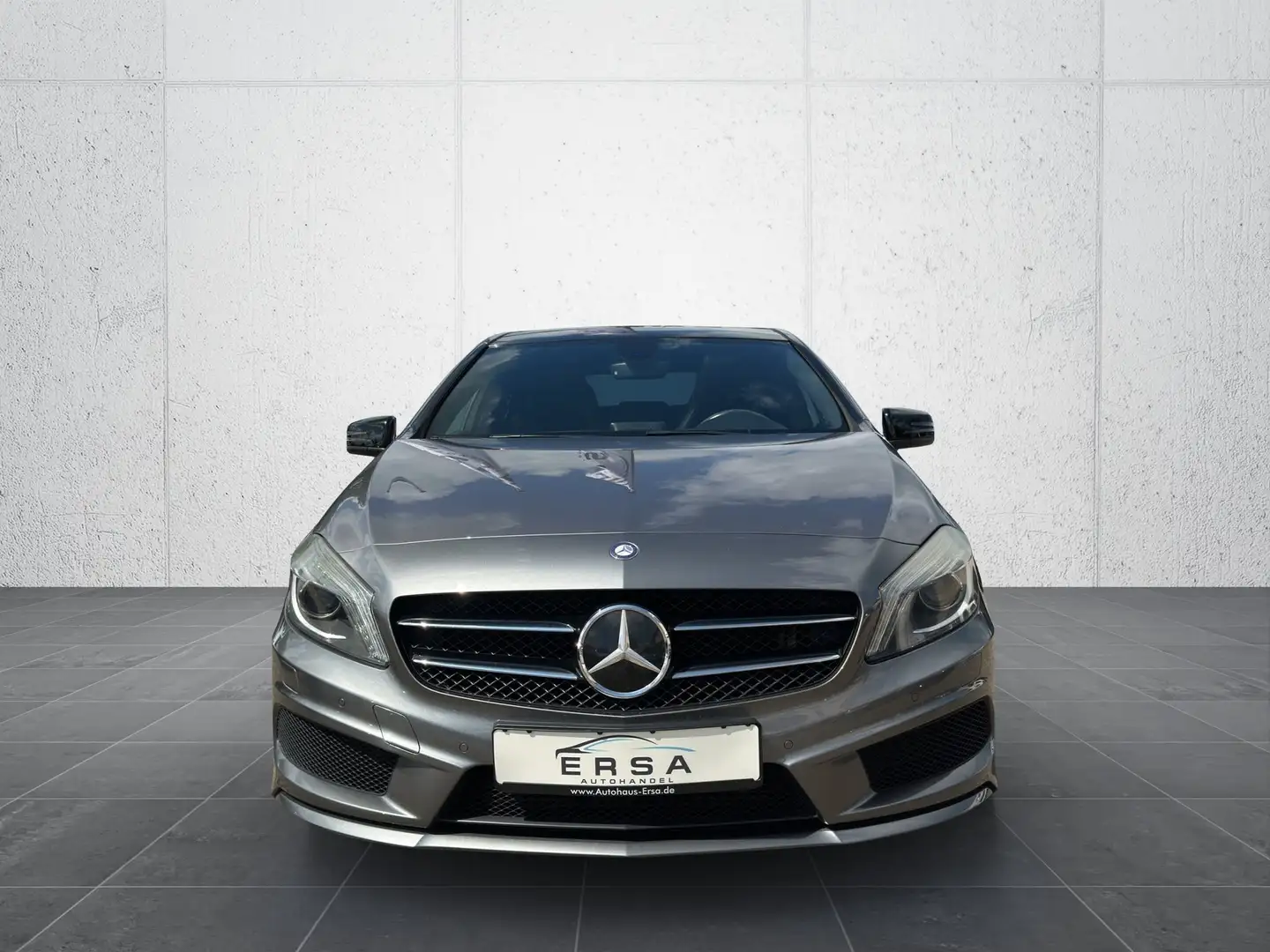 Mercedes-Benz A 180 BlueEff*AMG*Night*Pano*H&K*Navi*RFK*Xenon* Gris - 2