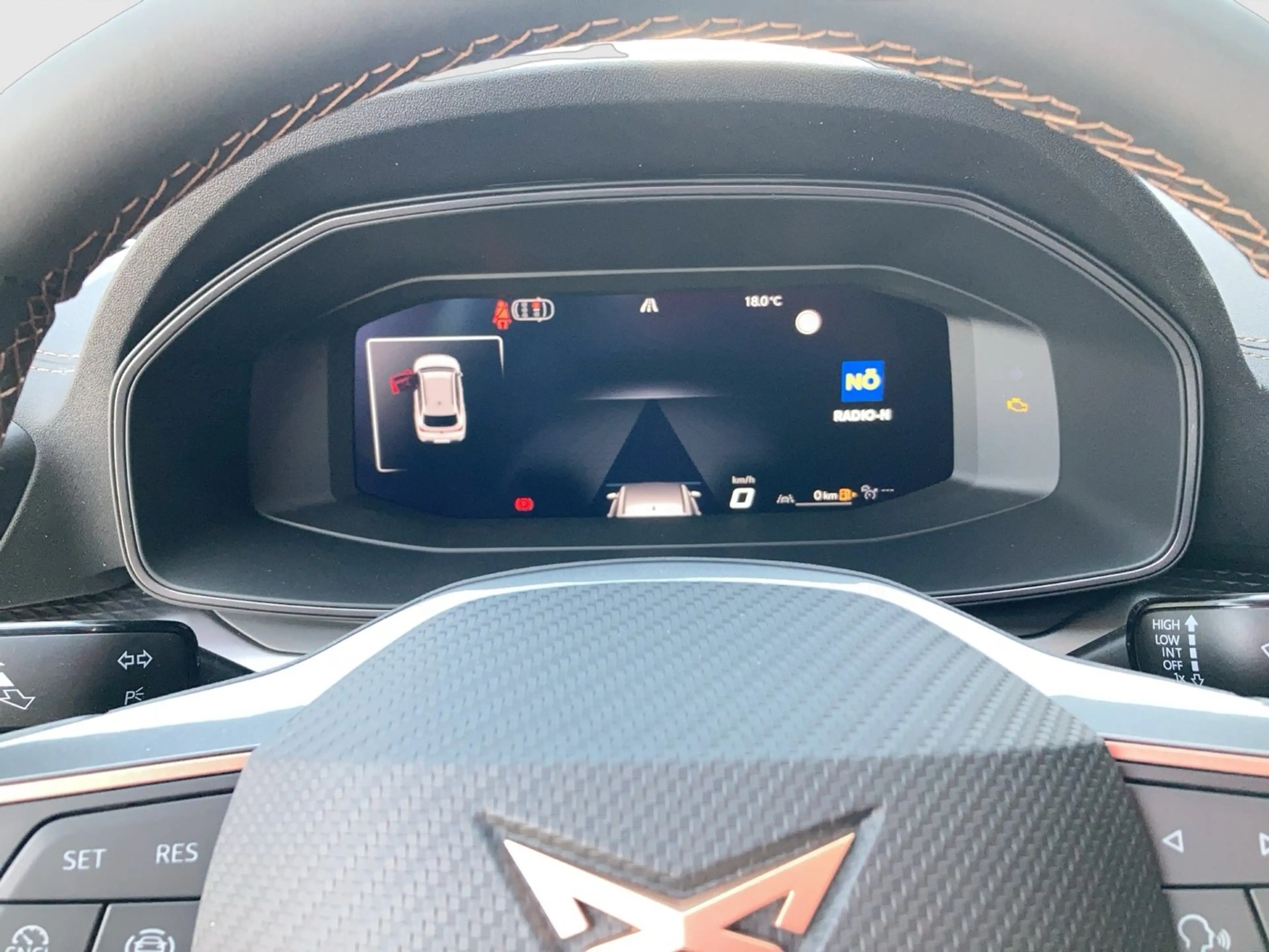 CUPRA Leon 1.5 TSI — photo 8