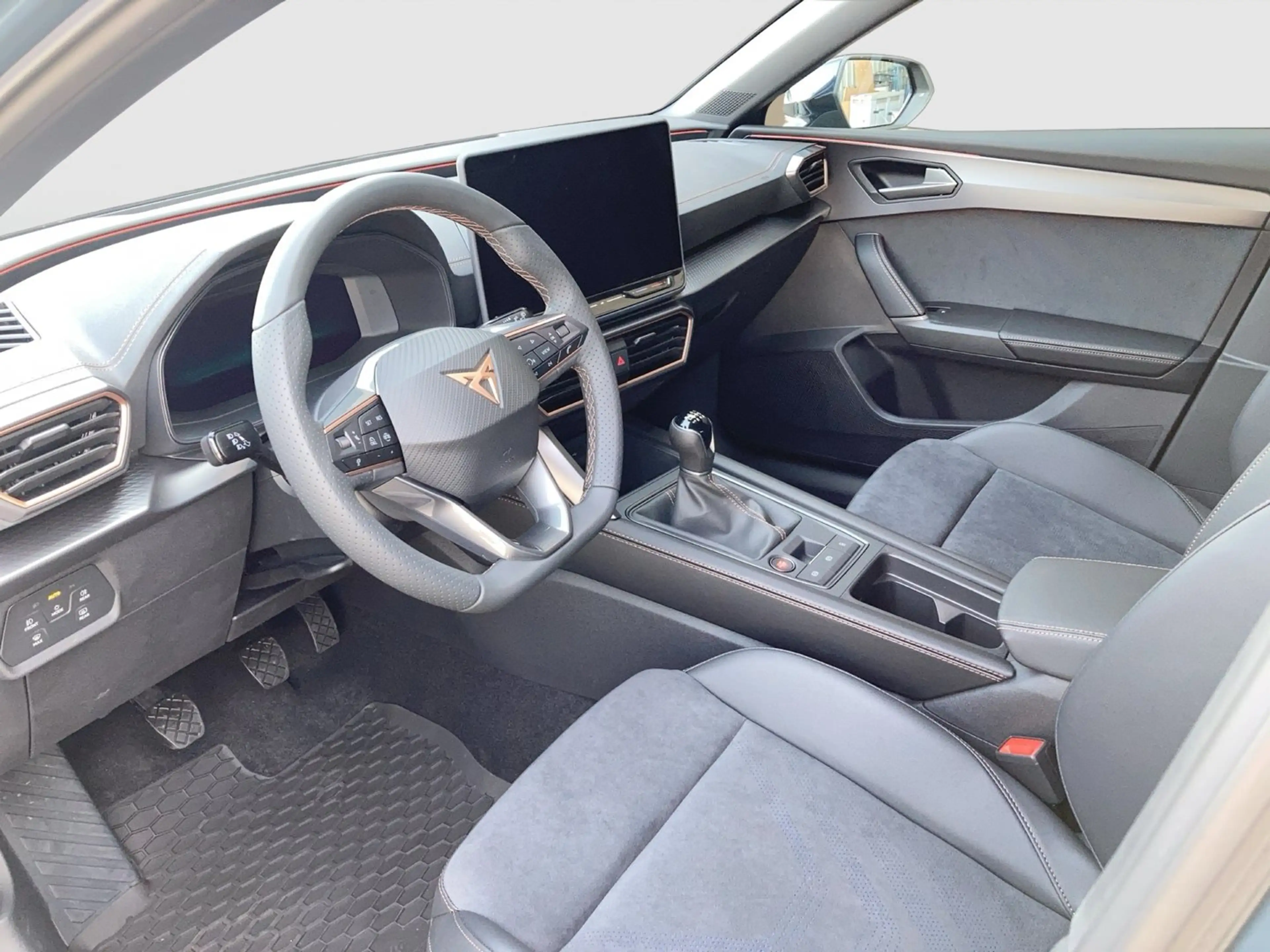 CUPRA Leon 1.5 TSI — photo 7