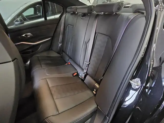 BMW M3 view 10