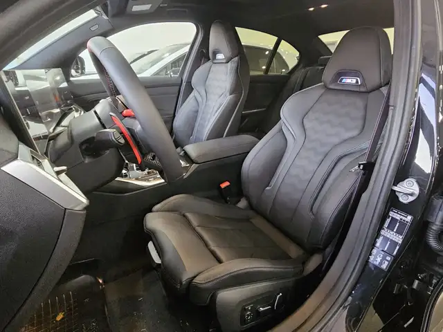 BMW M3 view 9