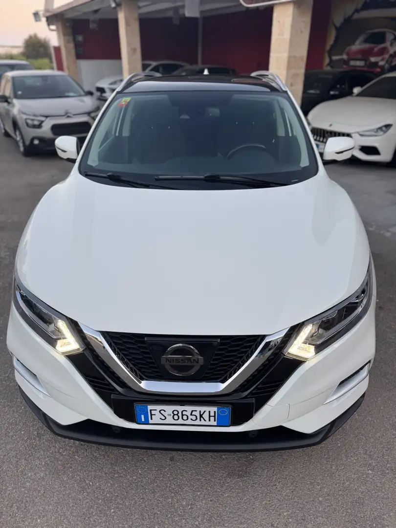 Nissan Qashqai Nissan Qashqai 1.5 dCi N-Connecta tetto 360 metall Blanc - 2