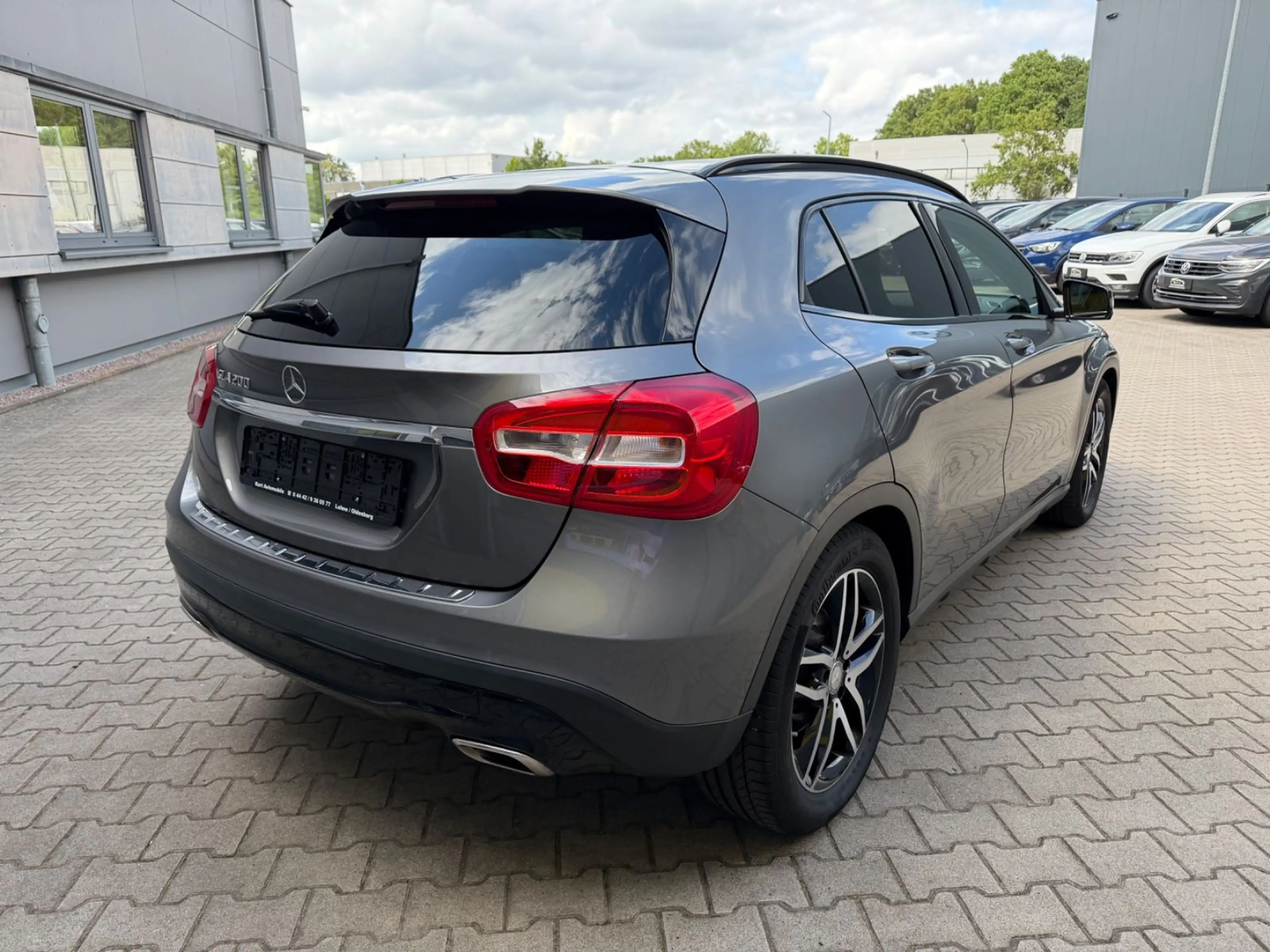 Mercedes-Benz GLA 200 /AUTOMATIK/SHZ/KLIMA/NAVI/8xBEREIFT — photo 6