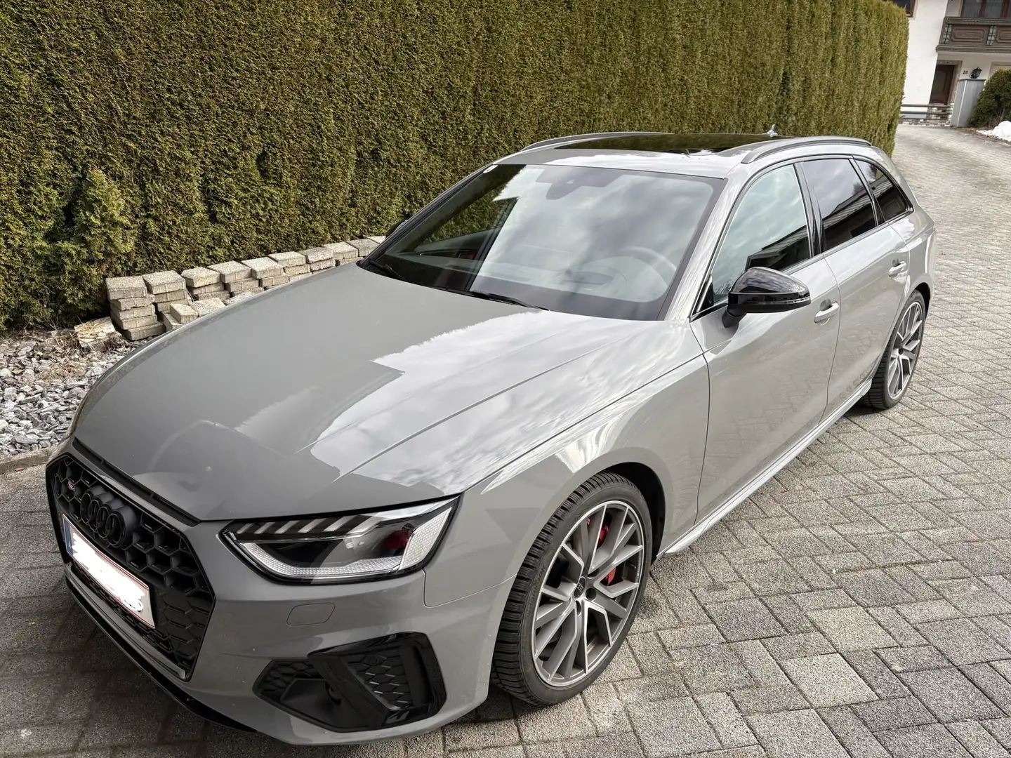 Audi S4 Avant TDI quattro Aut. Grau - 1