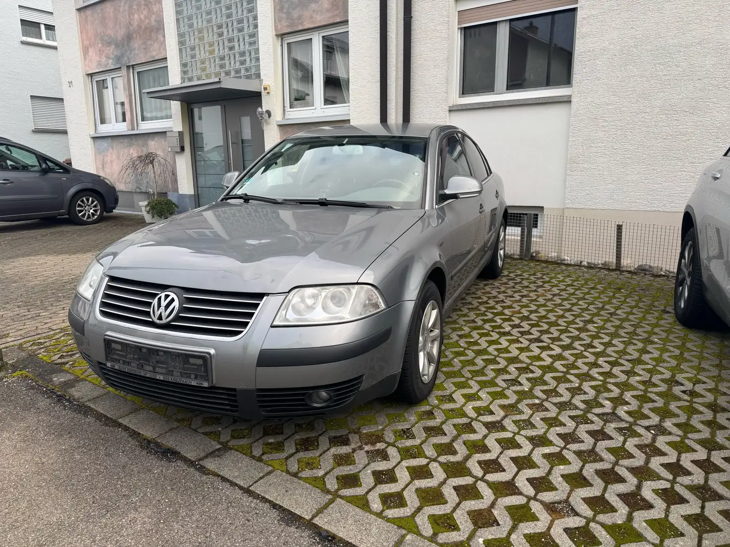 Volkswagen Passat 145.000KM*TÜV NEU*Klimaanlage*S-Heitzung*2.0TDI Grau - 1