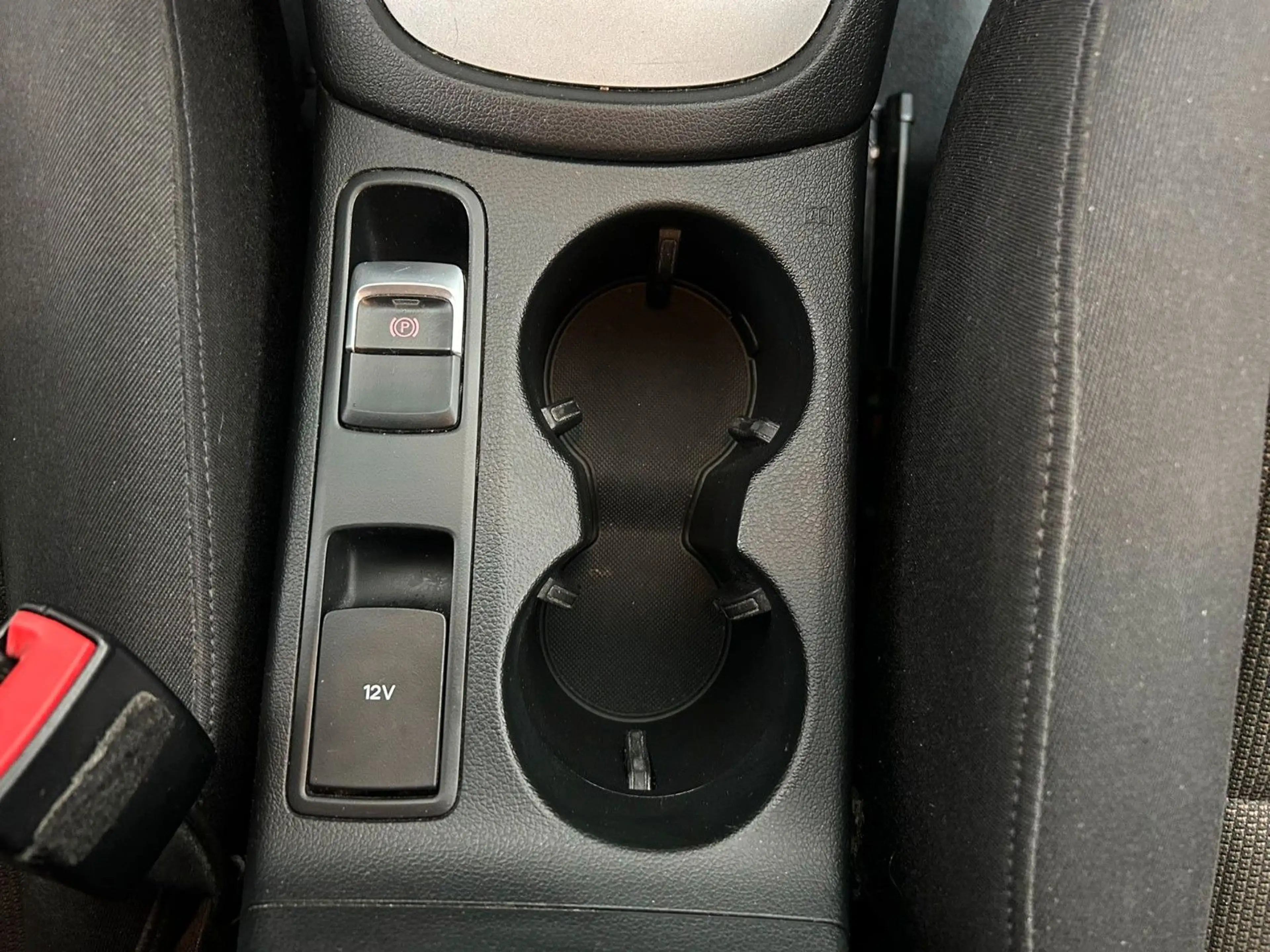Audi Q3 2.0 TFSI quattro abn. AHK *Allwetter* — photo 13