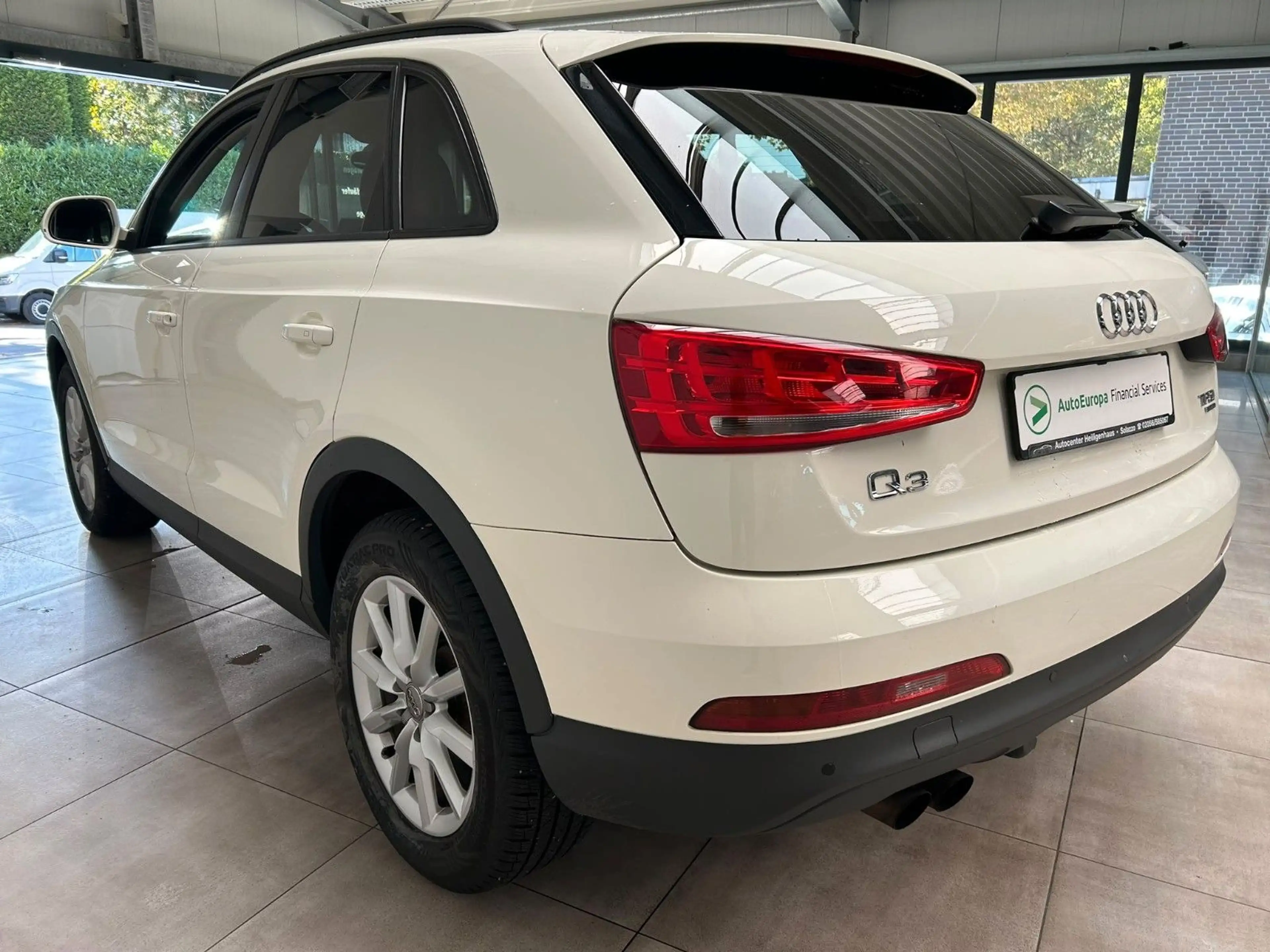 Audi Q3 2.0 TFSI quattro abn. AHK *Allwetter* — photo 6