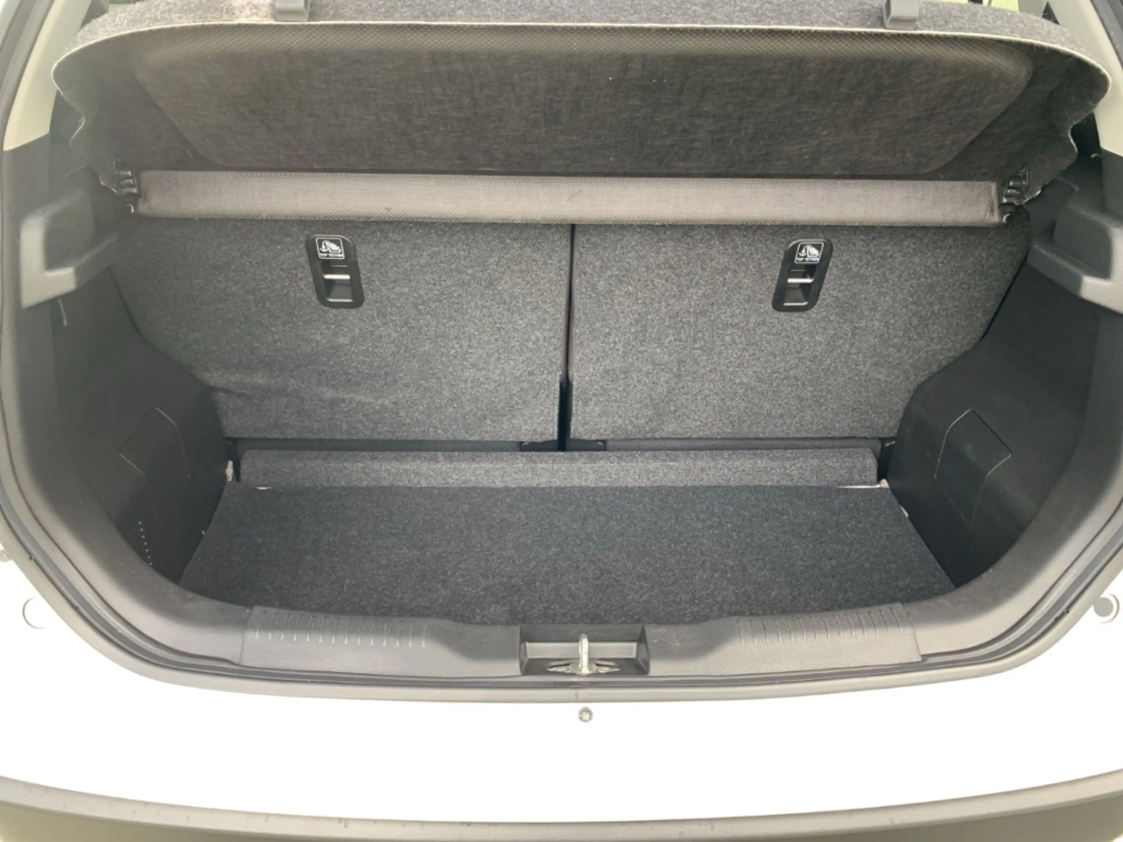 Suzuki Ignis 4x4 1.2 Comfort+ LED+KAMERA+SHZ+KLIMA — photo 12