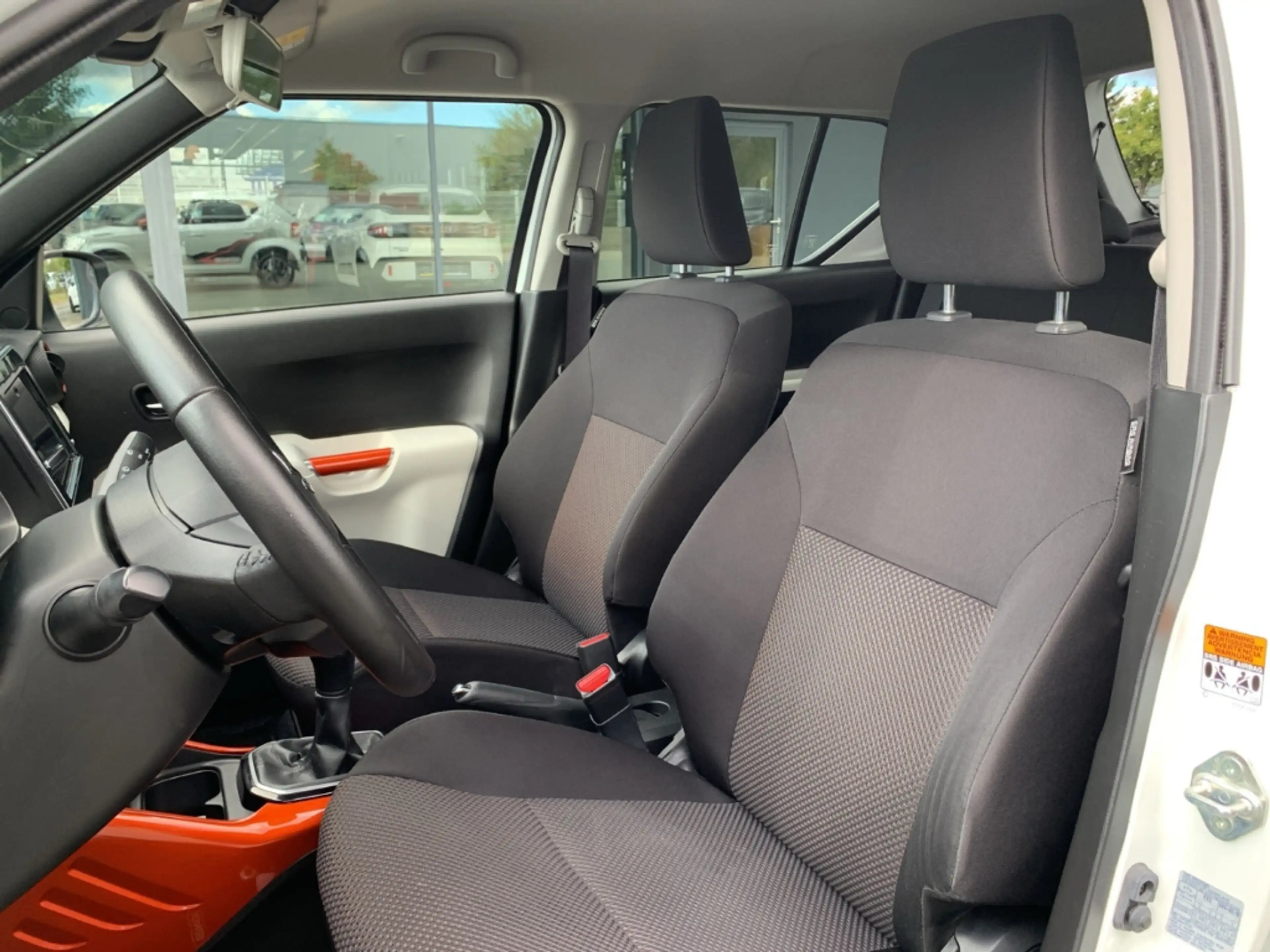 Suzuki Ignis 4x4 1.2 Comfort+ LED+KAMERA+SHZ+KLIMA — photo 9