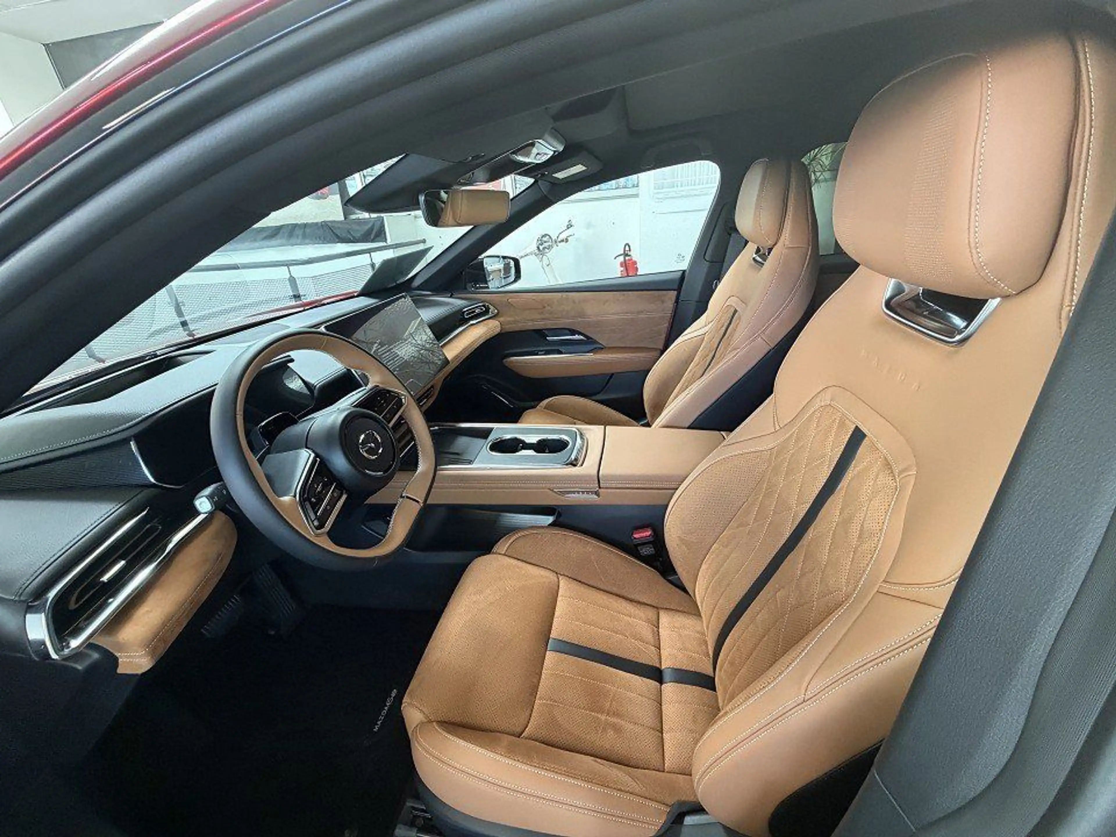 Mazda 6e 6E EV 245PS Long Range Takumi Plus — photo 4