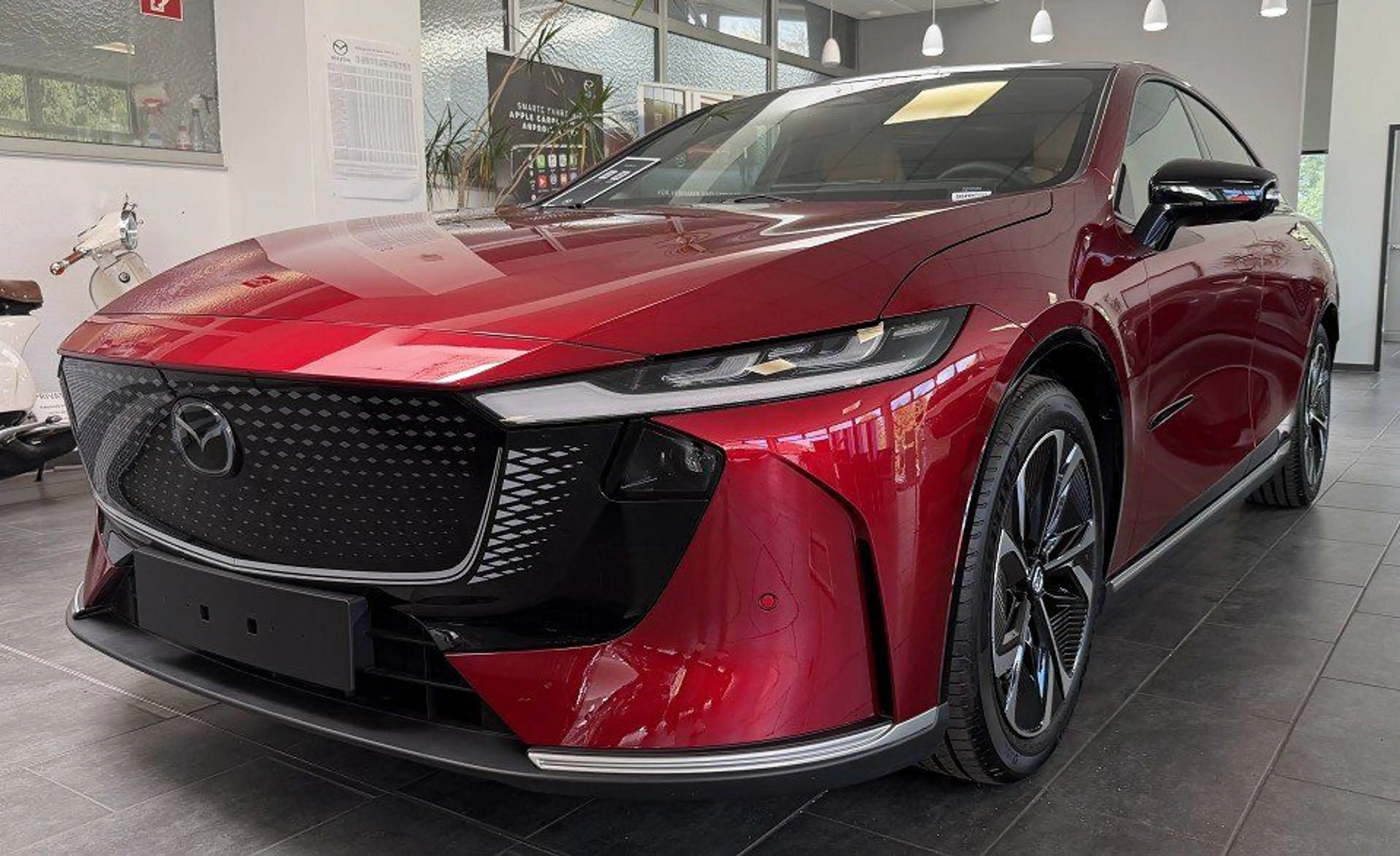 Mazda 6e 6E EV 245PS Long Range Takumi Plus — photo 3