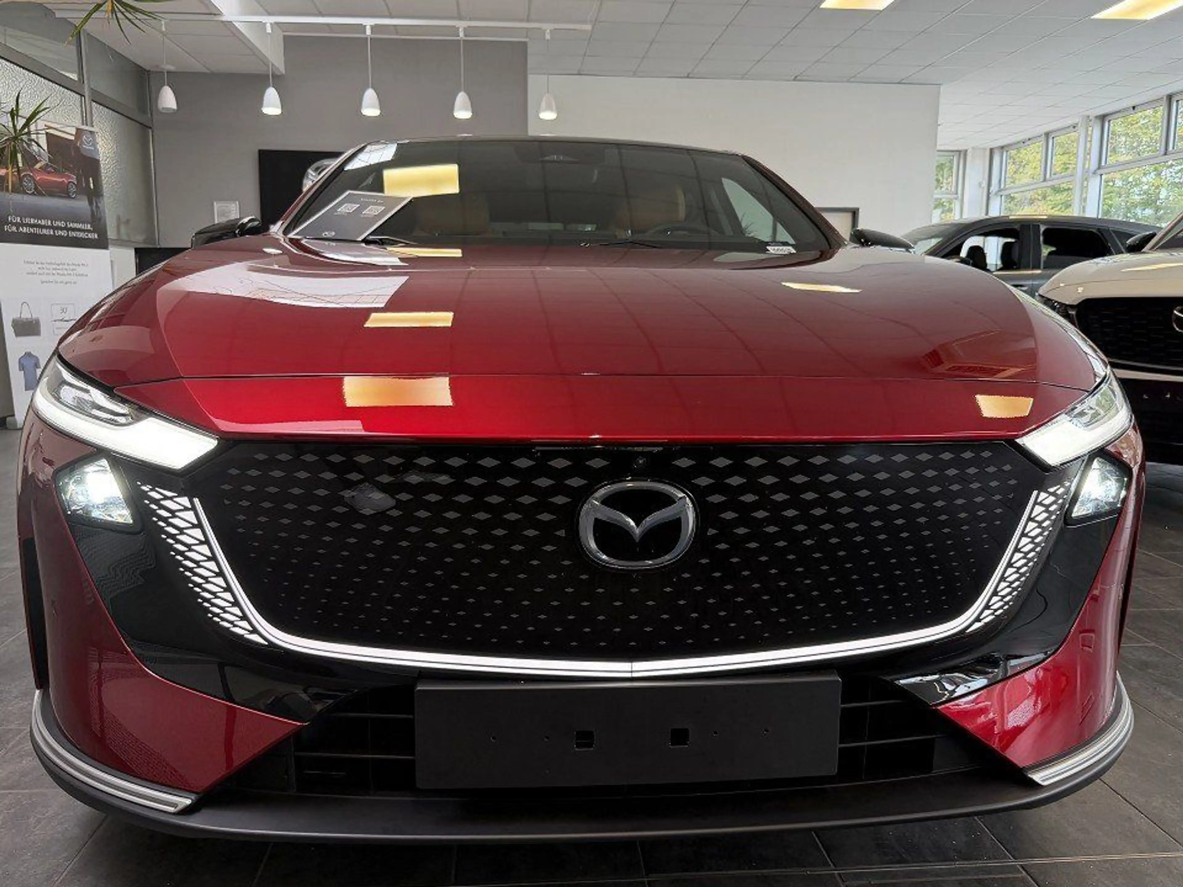 Mazda 6e 6E EV 245PS Long Range Takumi Plus — photo 2