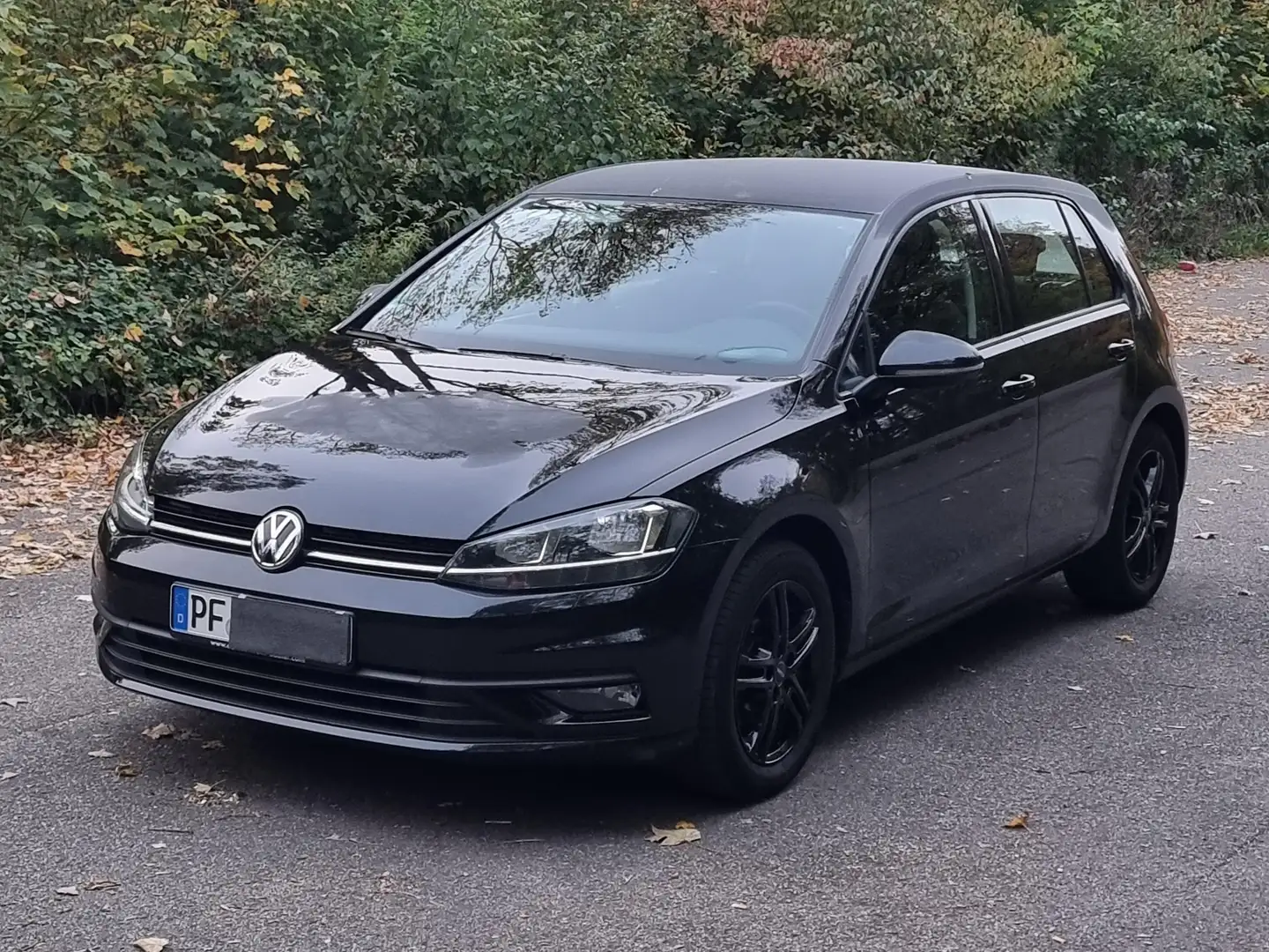 Volkswagen Golf Golf  VI  1.0 TSI OPF Trendline Schwarz - 2