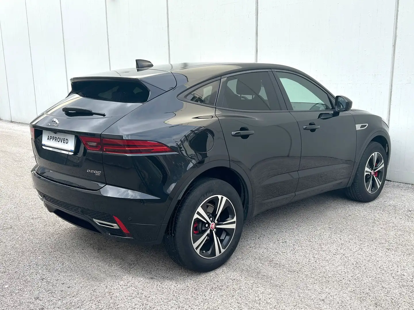 Jaguar E-Pace 2.0 D204 R-Dynamic S Awd - IVA ESPOSTA Zwart - 2