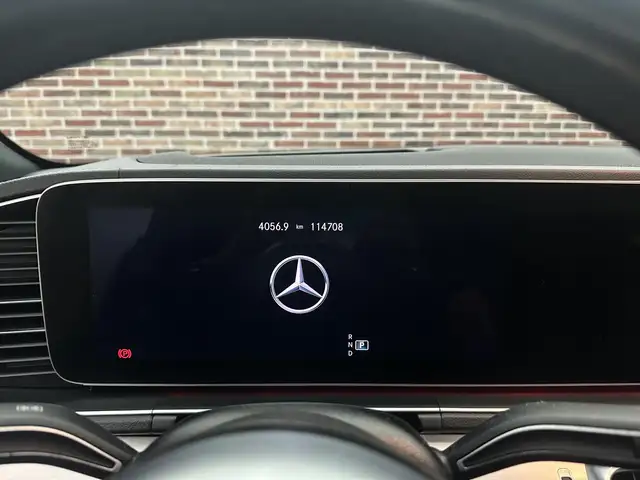 Mercedes-Benz 450 view 13