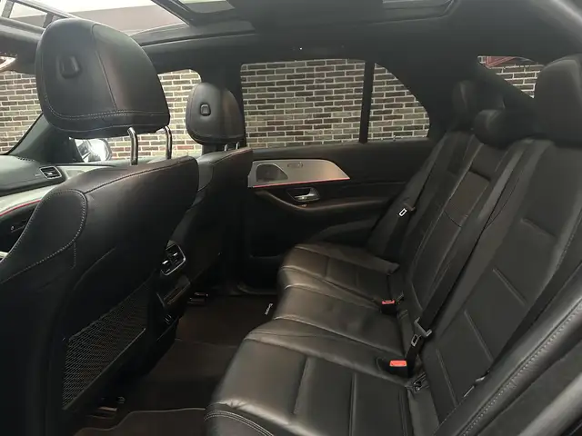 Mercedes-Benz 450 view 11