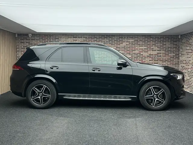 Mercedes-Benz 450 view 5