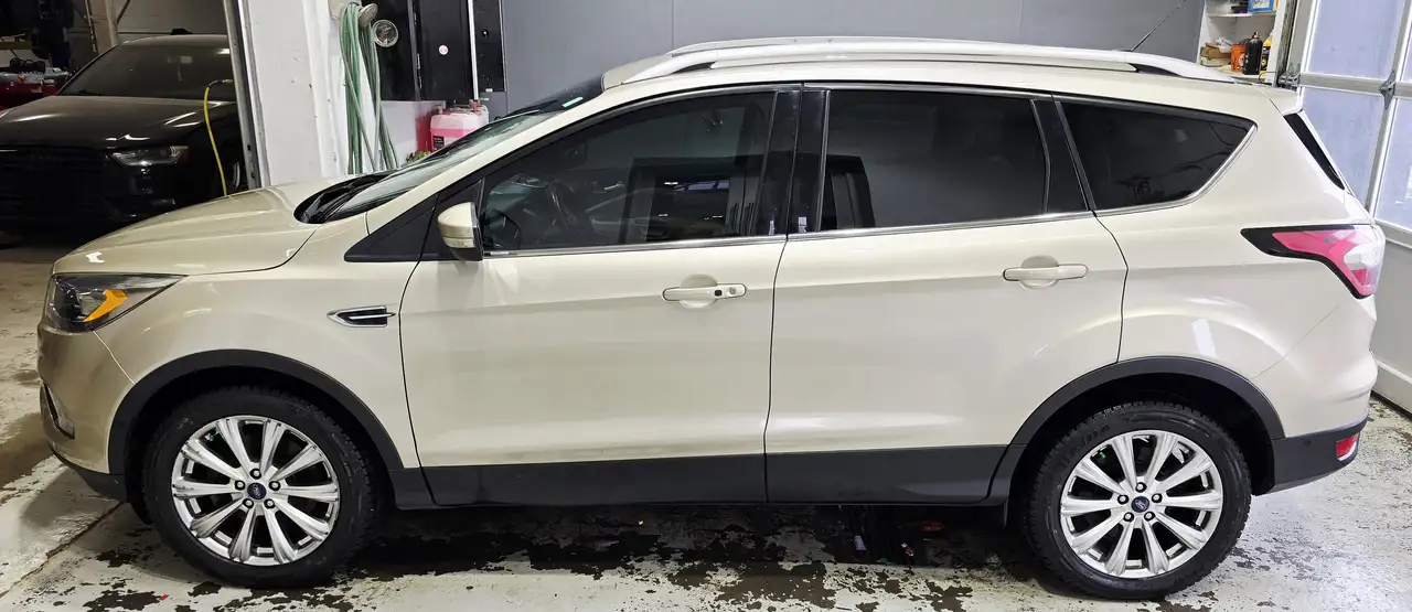 Ford Escape photo Ford Escape