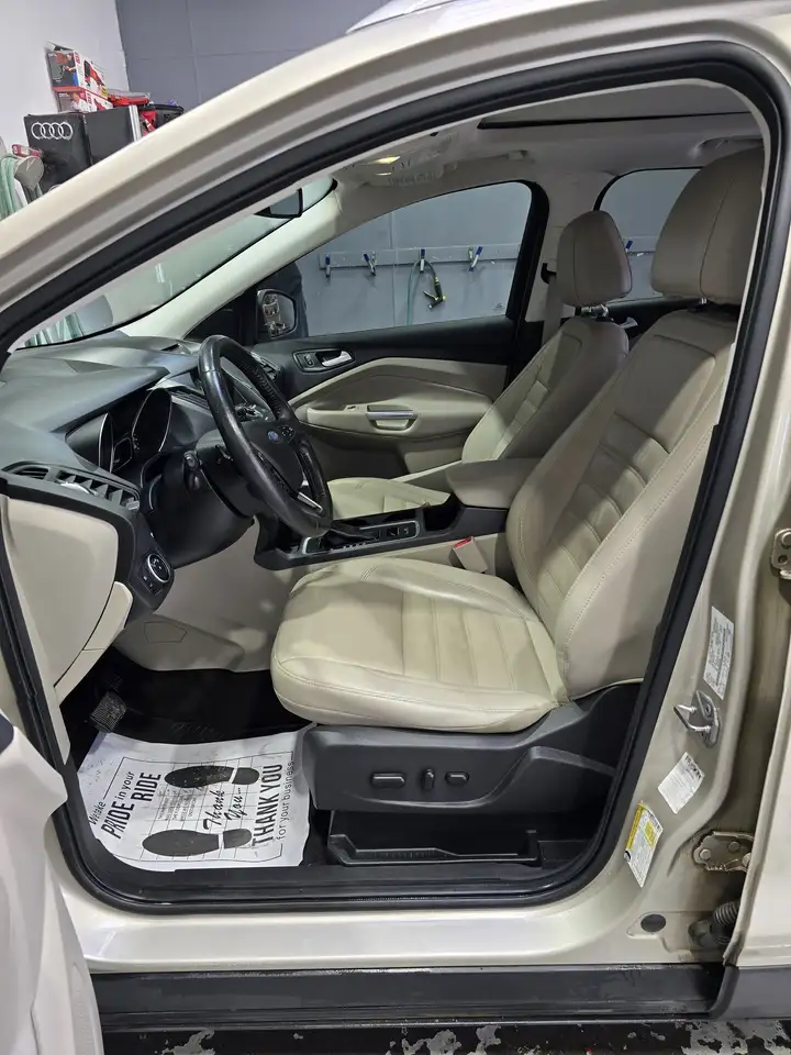 Ford Escape photo Ford Escape