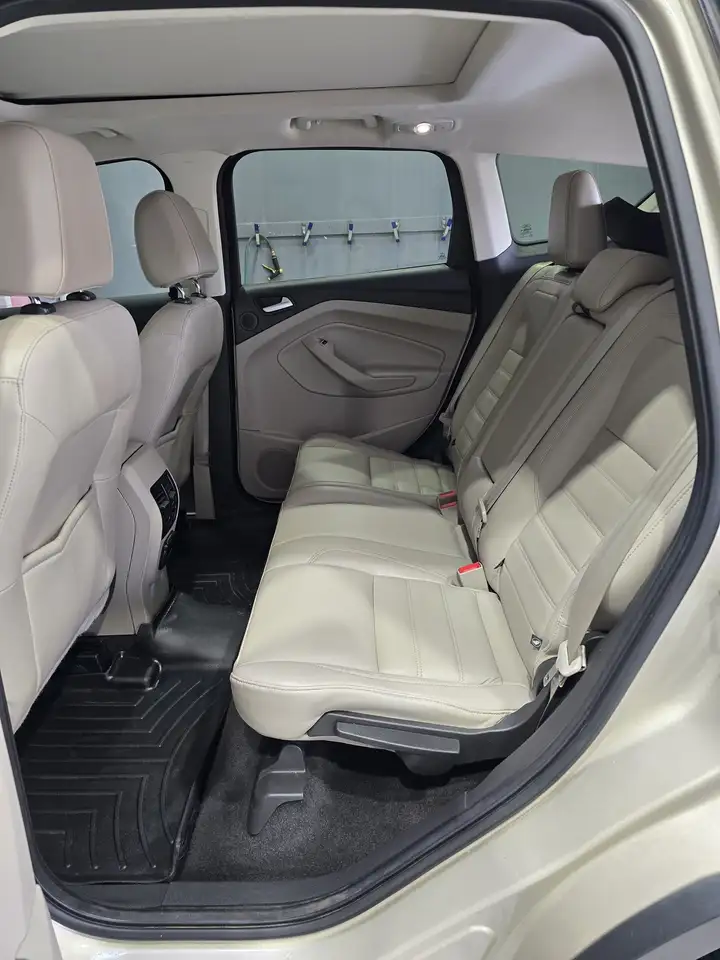 Ford Escape photo Ford Escape