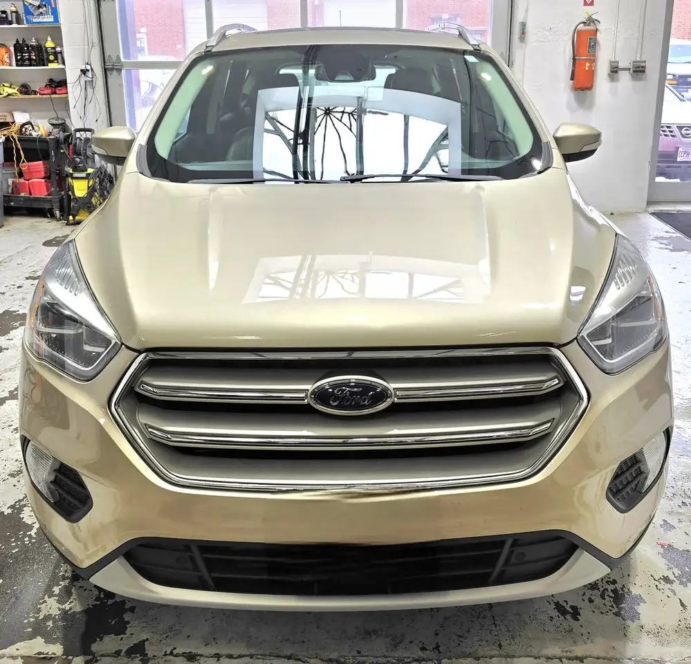 Ford Escape photo Ford Escape
