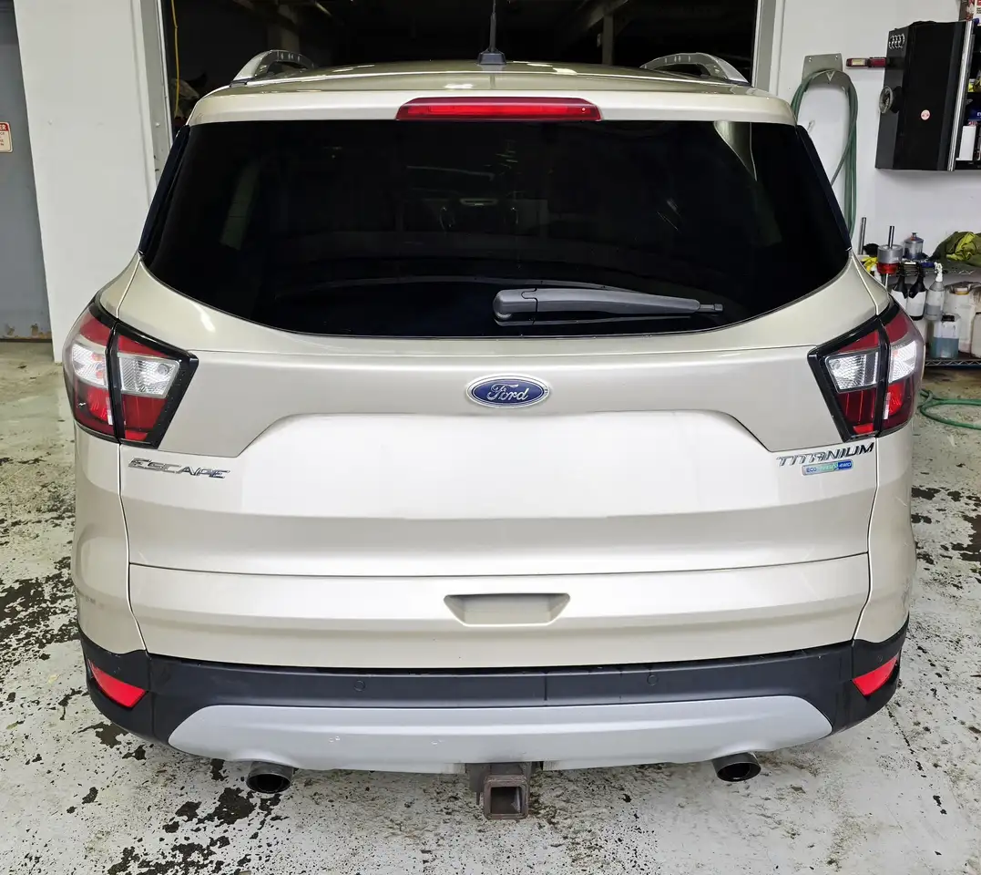 Ford Escape photo Ford Escape