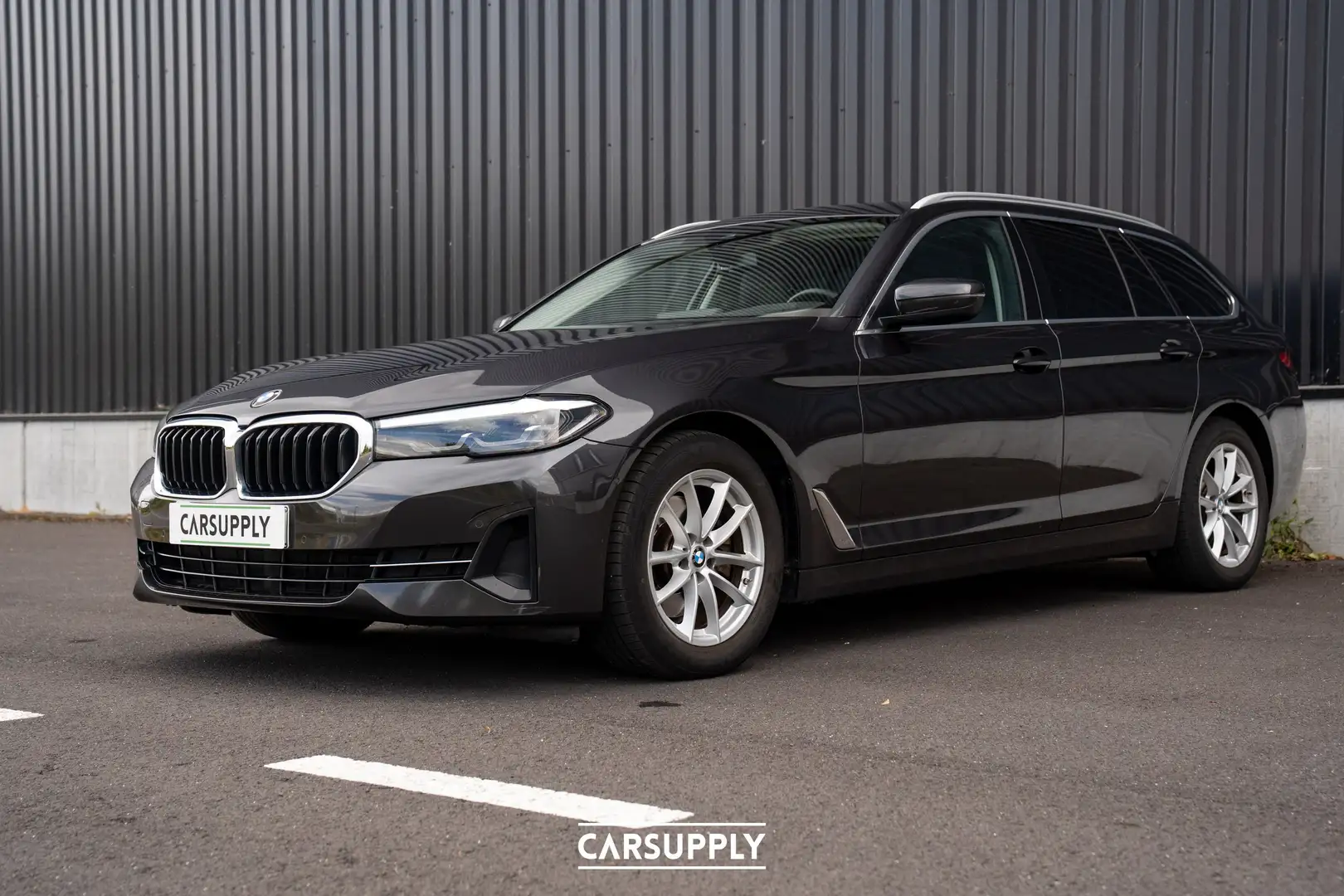 BMW 518 518da Touring - Pano dak - Comfort seats - Trekhaa Gris - 2