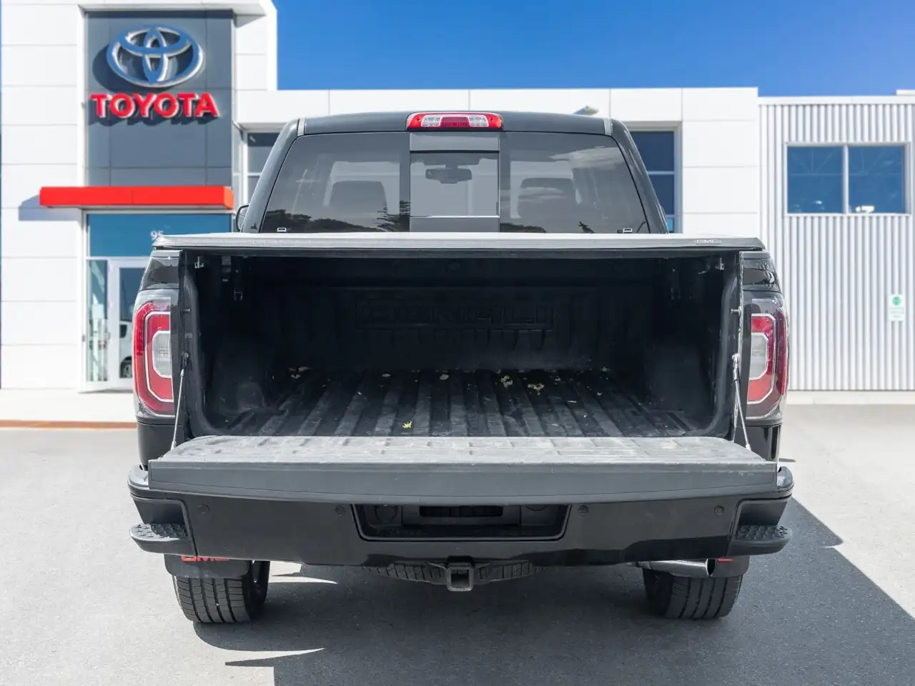GMC Sierra 1500 photo GMC Sierra 1500