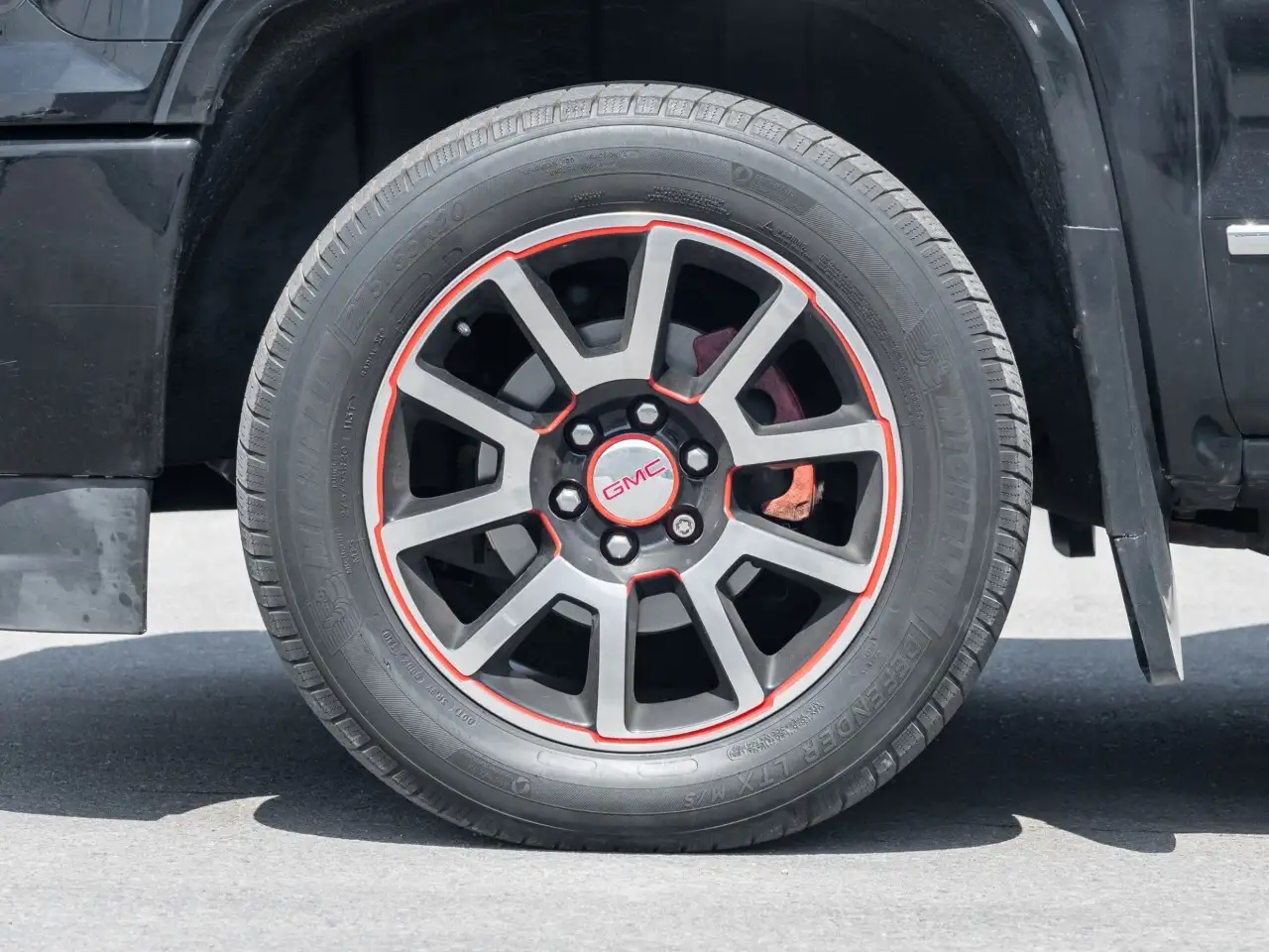 GMC Sierra 1500 photo GMC Sierra 1500