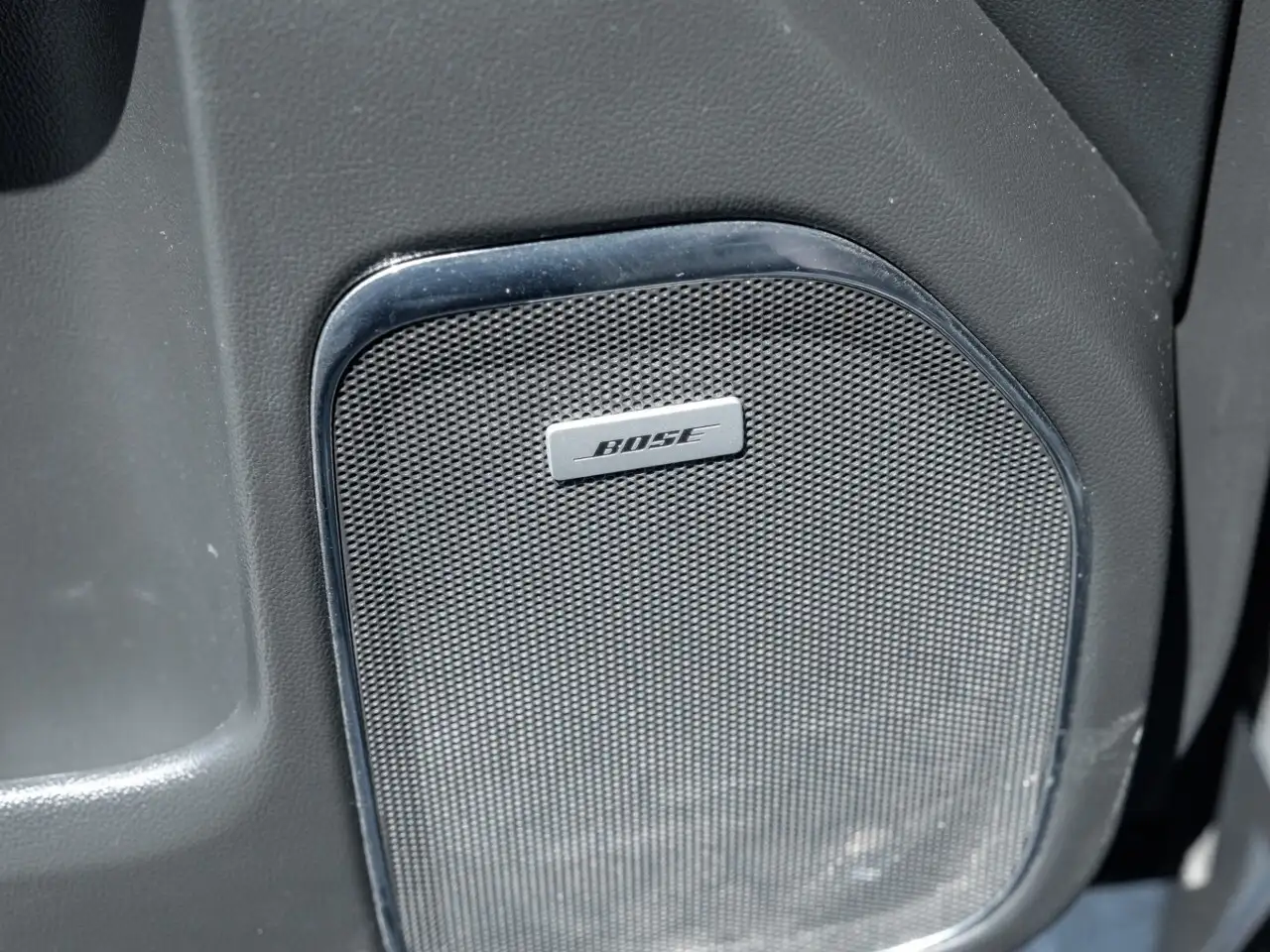 GMC Sierra 1500 photo GMC Sierra 1500