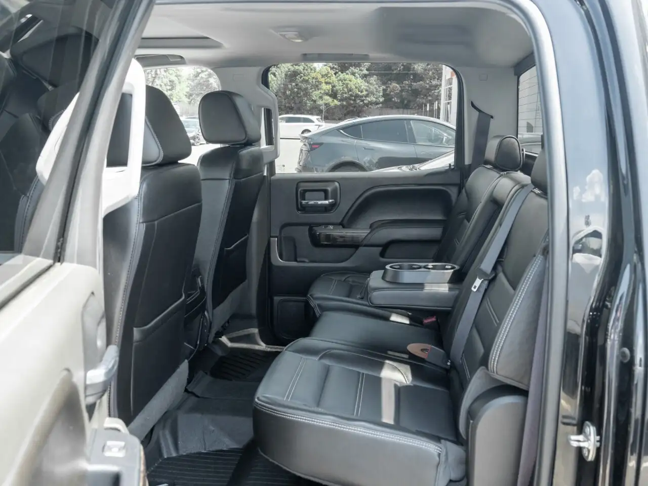 GMC Sierra 1500 photo GMC Sierra 1500