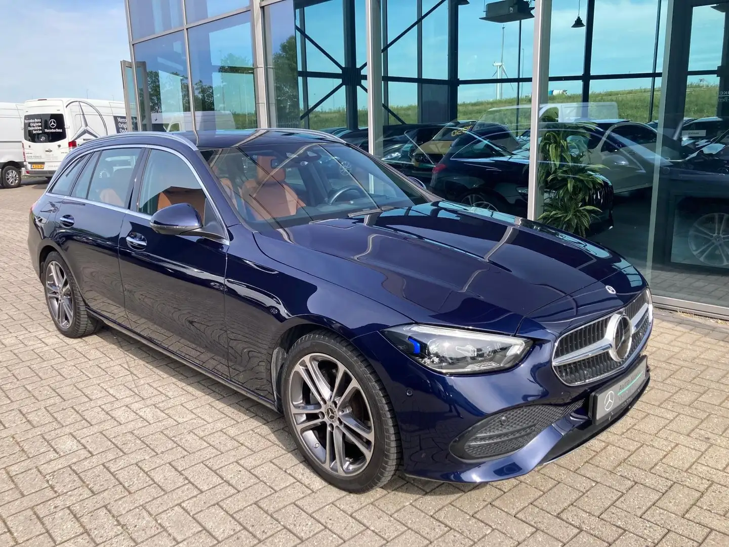 Mercedes-Benz C 200 200 AMG Line Blauw - 2